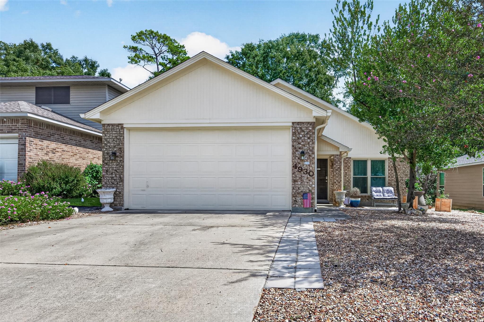4930 Pleasure Lake Lane, Willis Tx 77318 Property Photo 1
