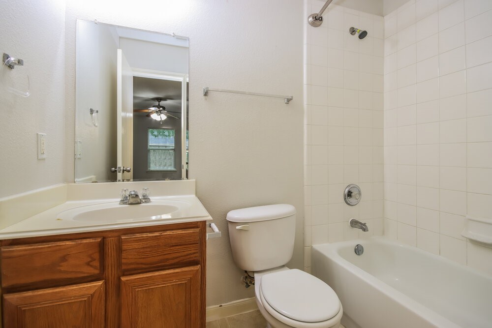 4422 Cannongate Drive Property Photo 10