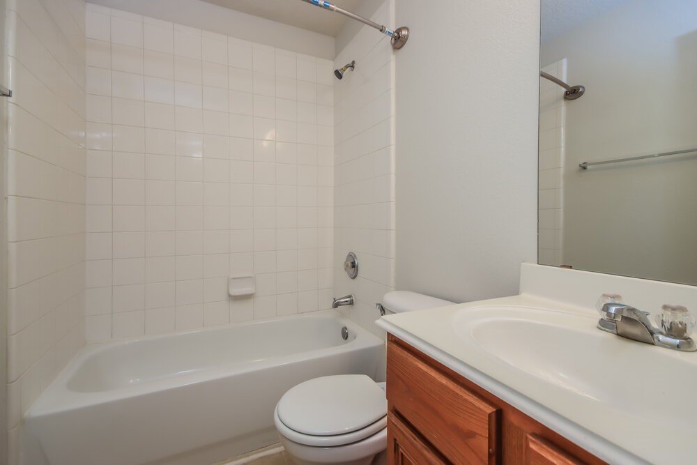 4422 Cannongate Drive Property Photo 15
