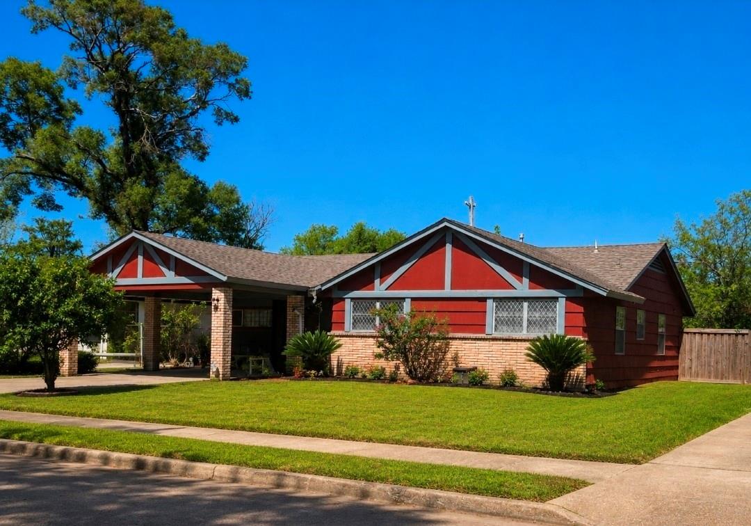 5859 Thrush Street, Houston Tx 77033 Property Photo 1