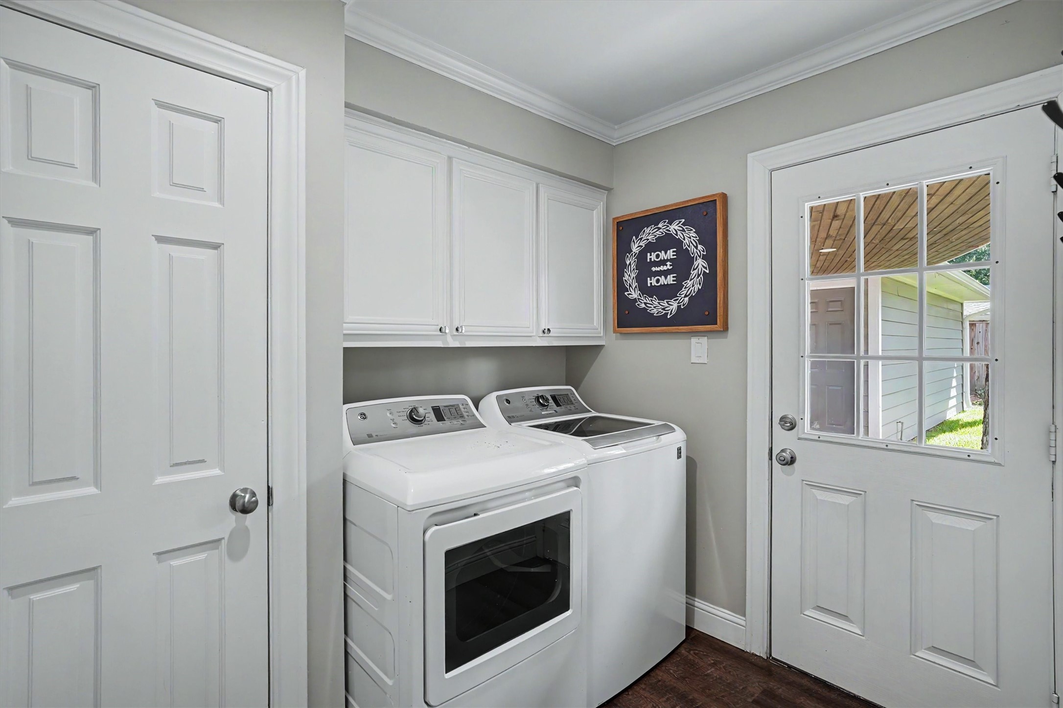 726 Thistlewood Drive Property Photo 11
