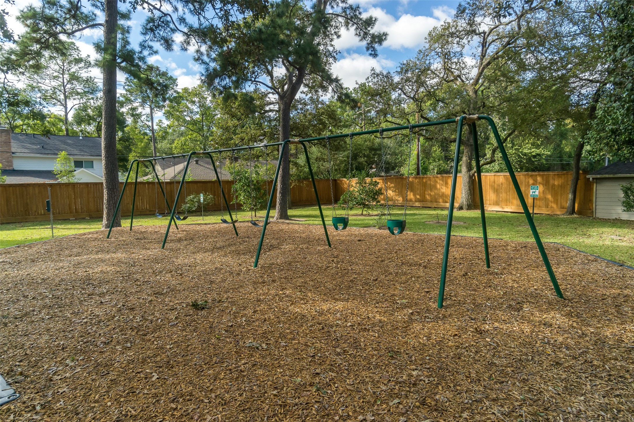 726 Thistlewood Drive Property Photo 38