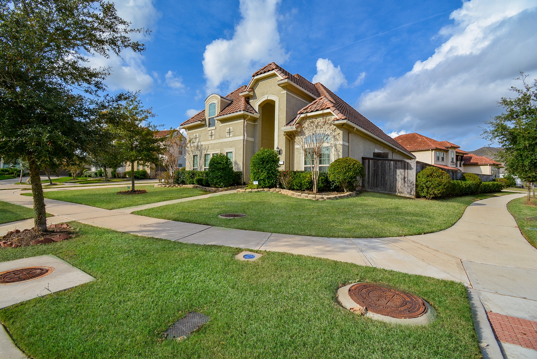 6302 Kennedy Hills Court Property Photo 2