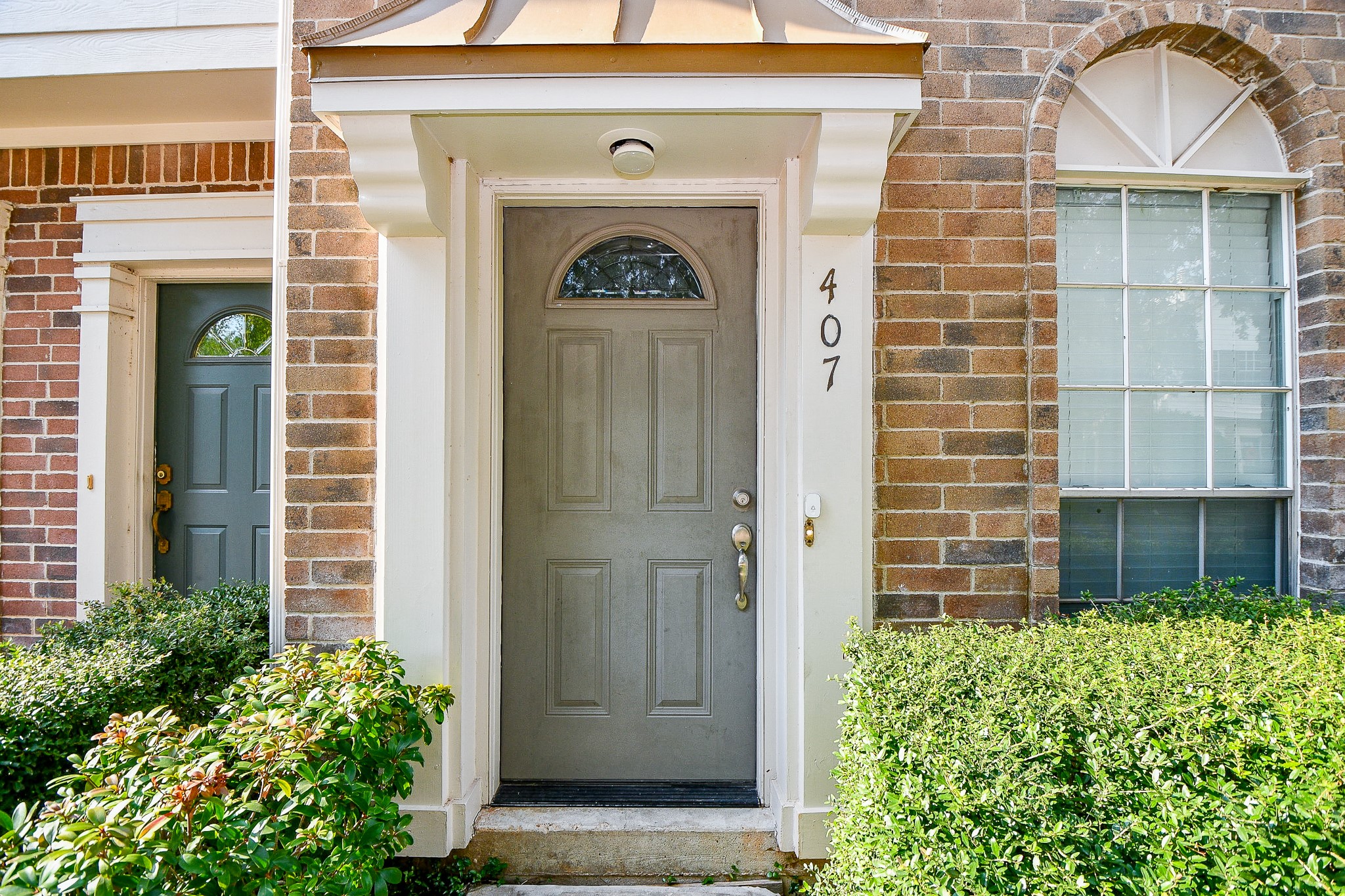 2930 Grants Lake Boulevard 407 Property Photo 2