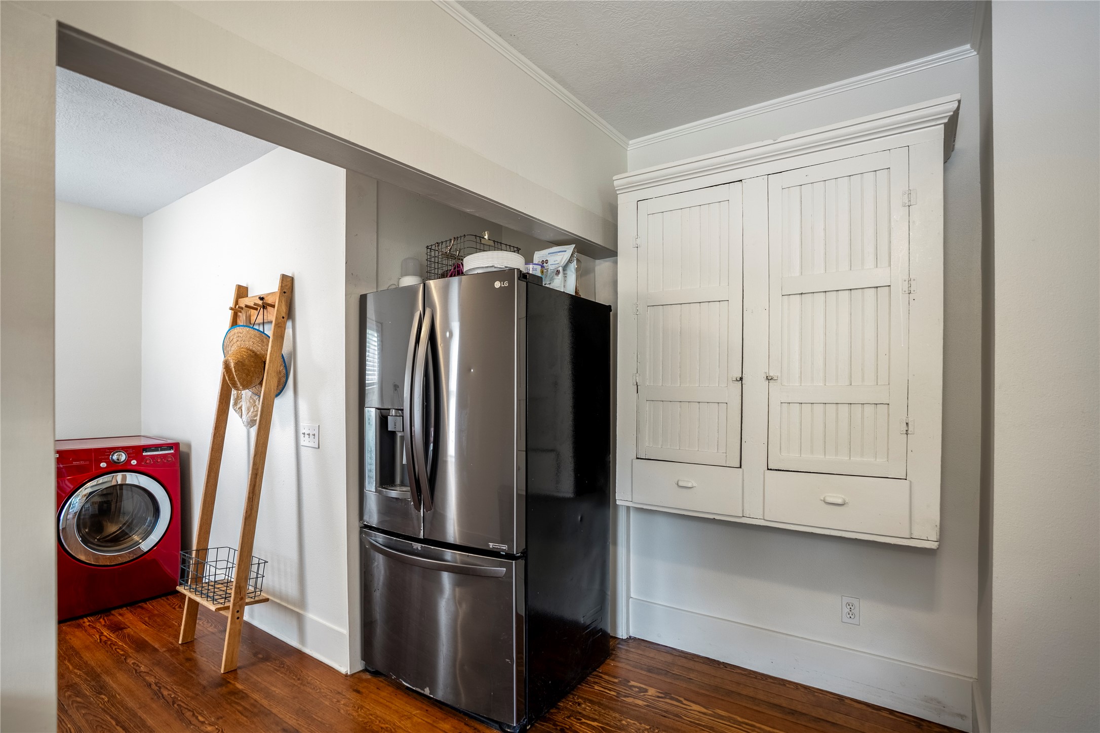907 Clinton Street Property Photo 28