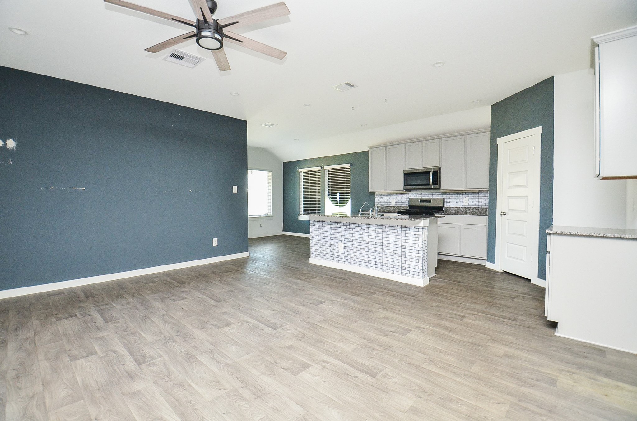3946 Beltingham Bend Way Property Photo 5