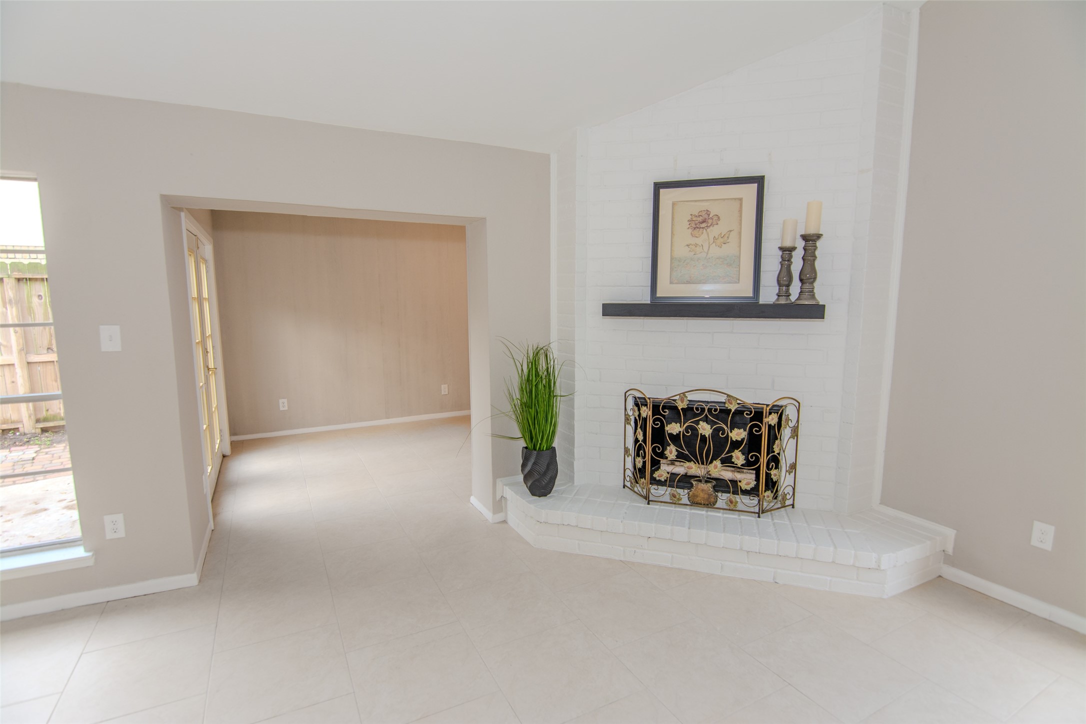 6703 Stonewater Property Photo 8