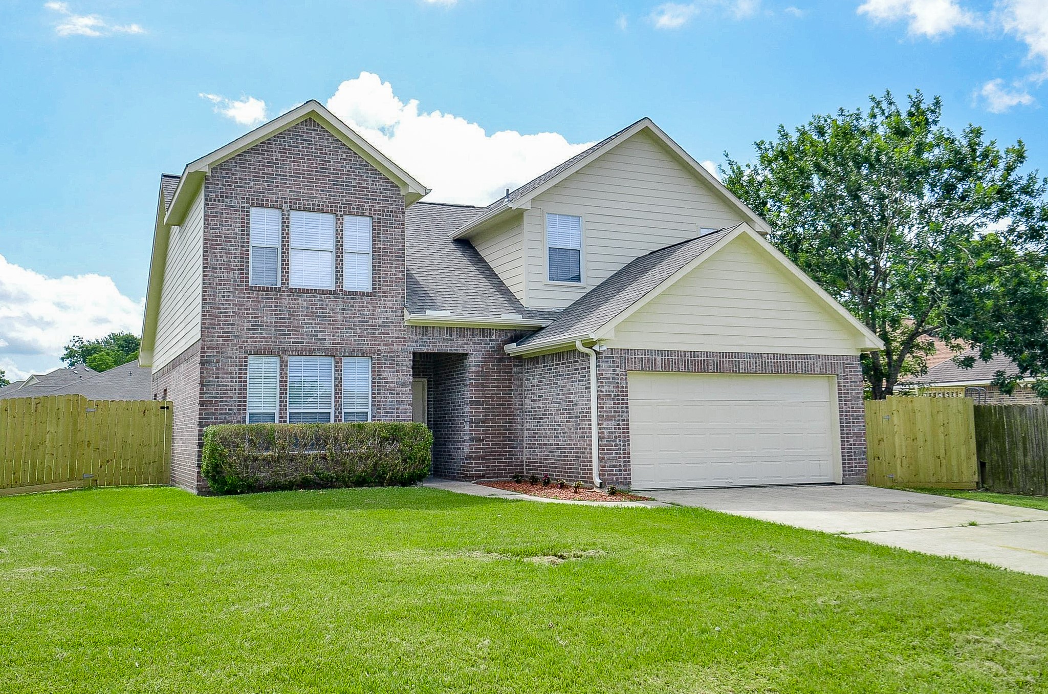 12324 Green Ridge Drive Property Photo 1