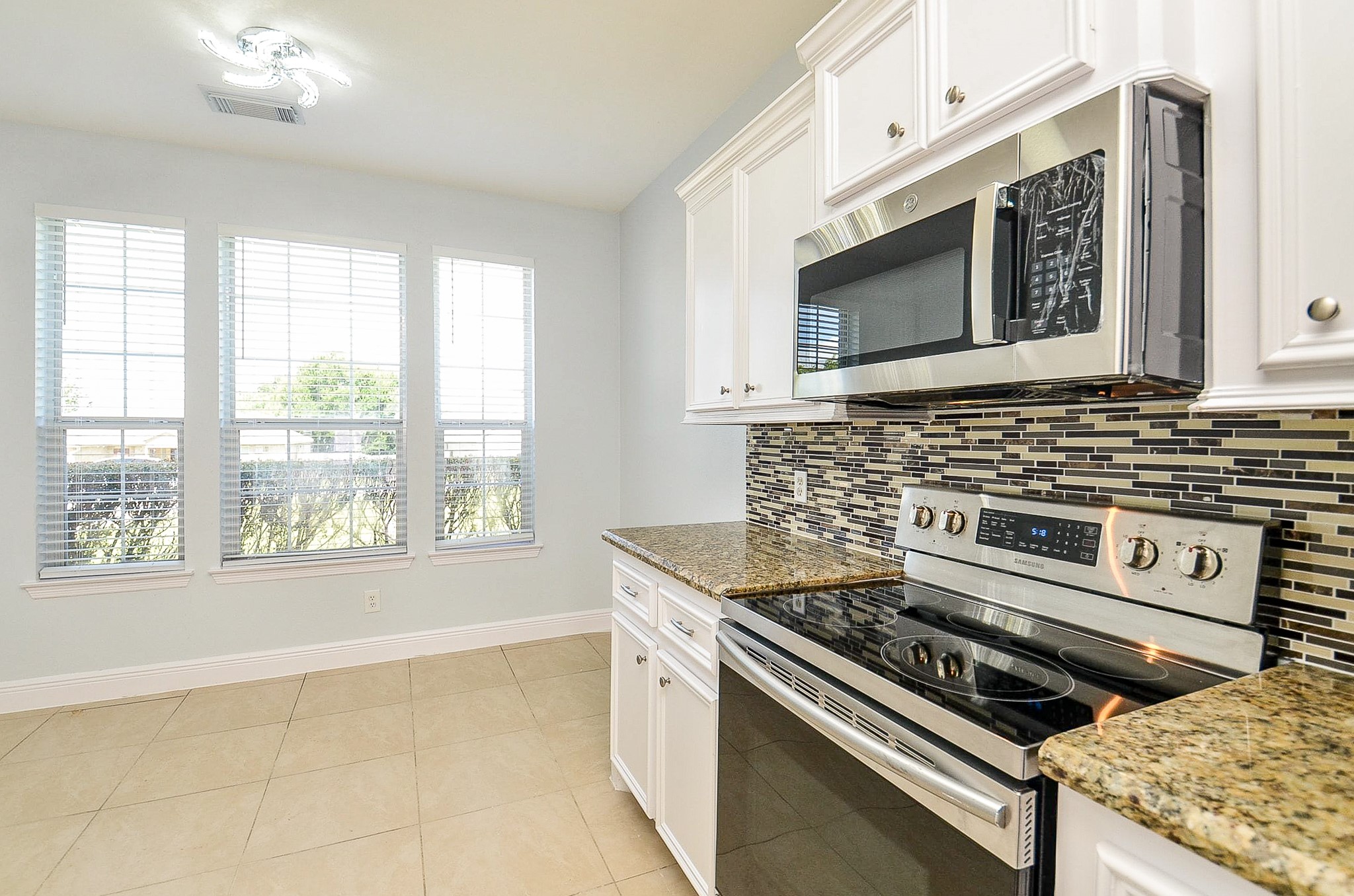 12324 Green Ridge Drive Property Photo 16