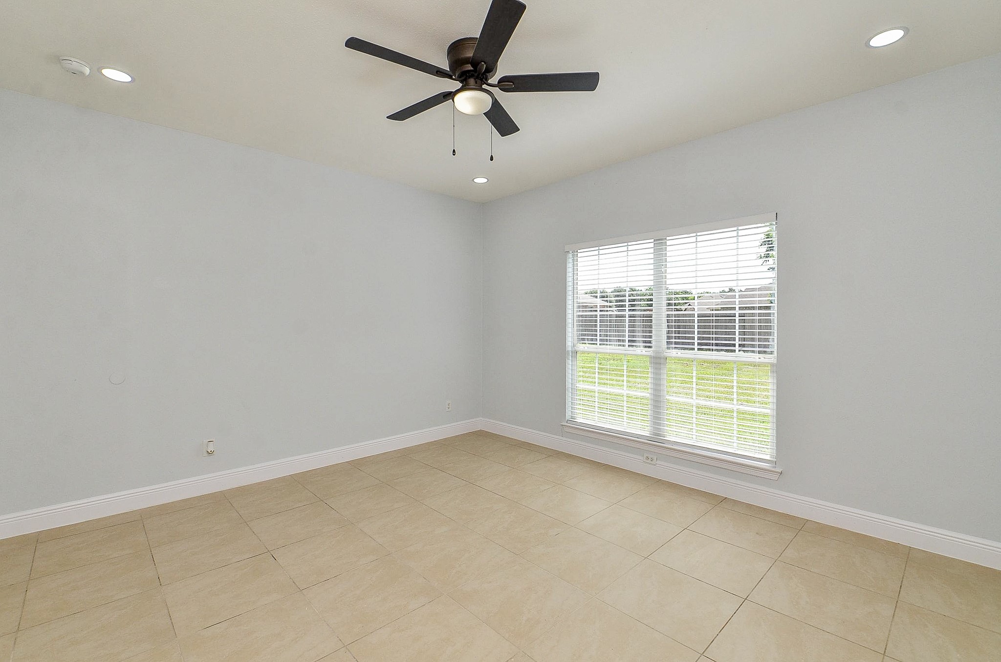12324 Green Ridge Drive Property Photo 23