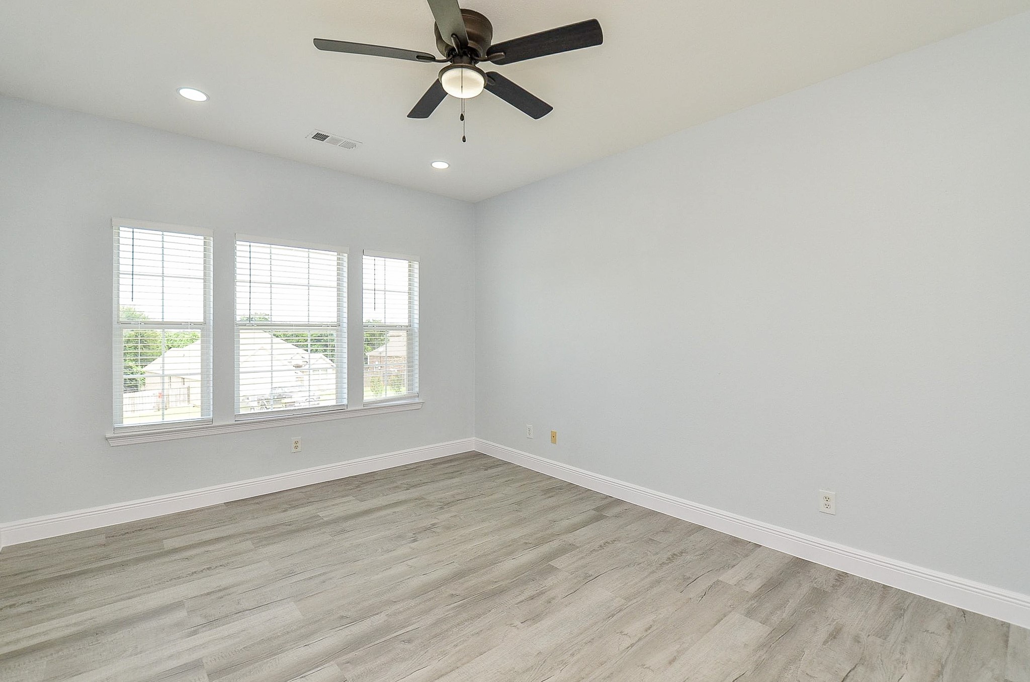 12324 Green Ridge Drive Property Photo 38