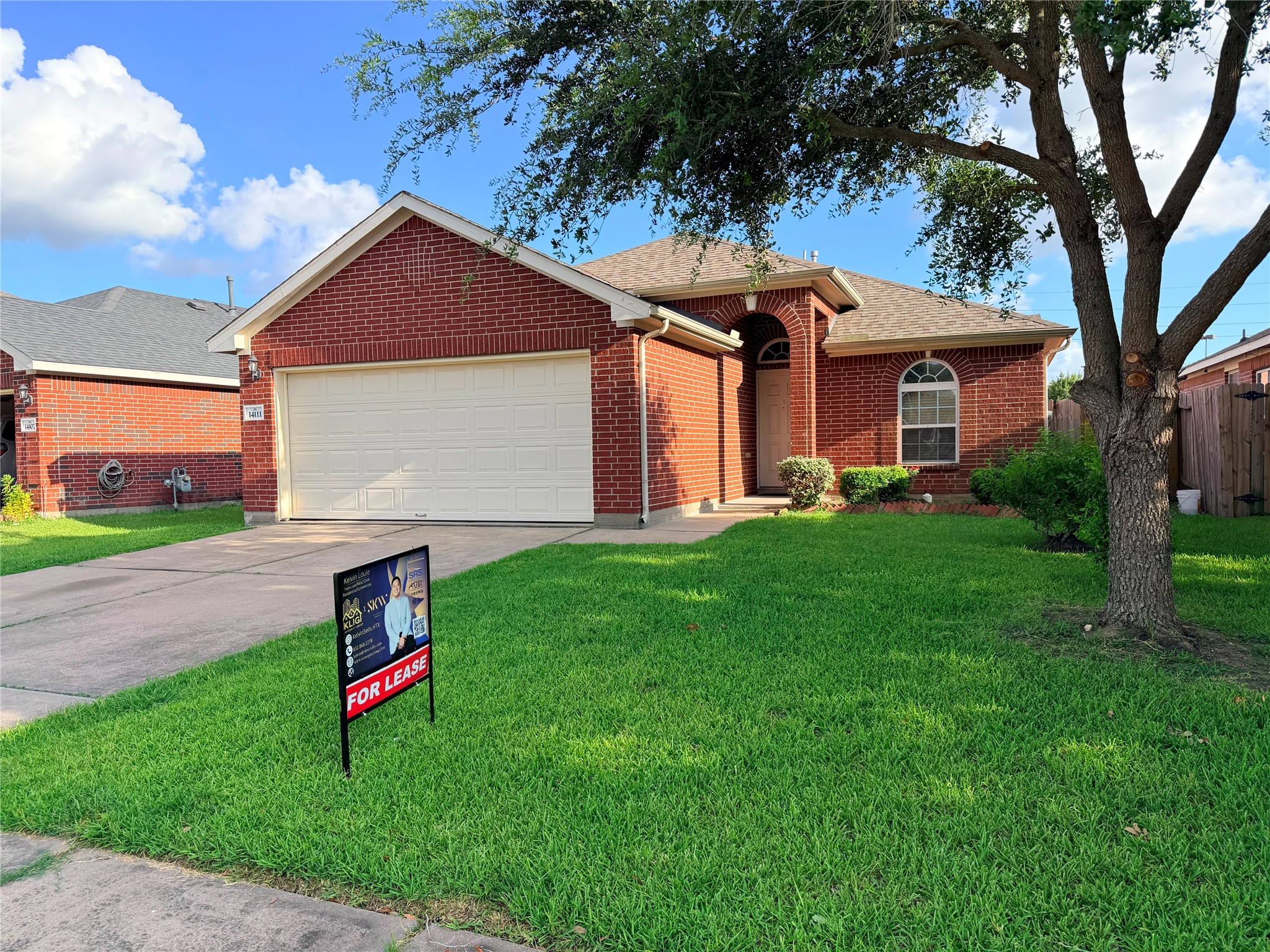14111 Fox Creek Park Drive Property Photo 2