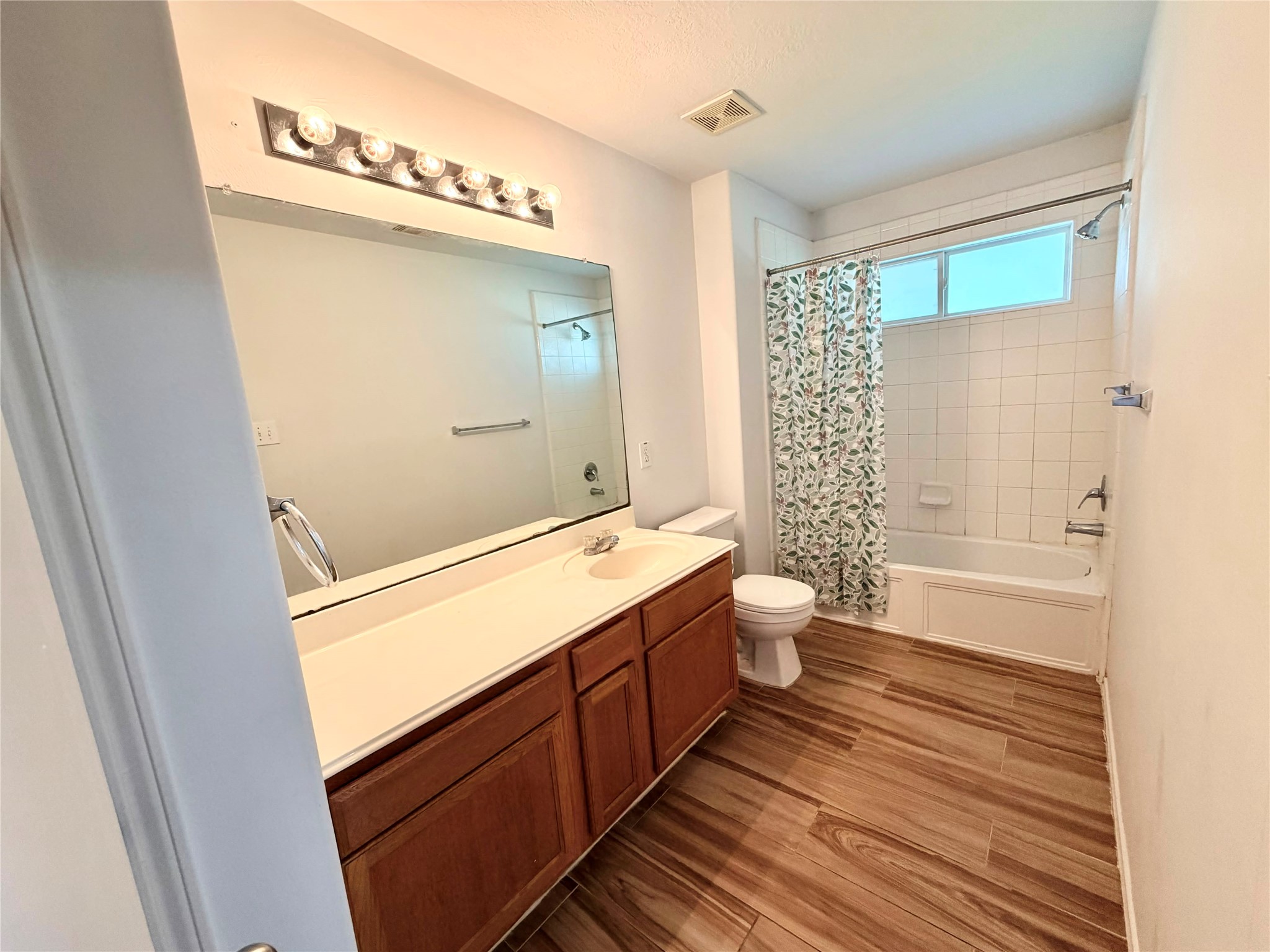 14111 Fox Creek Park Drive Property Photo 5