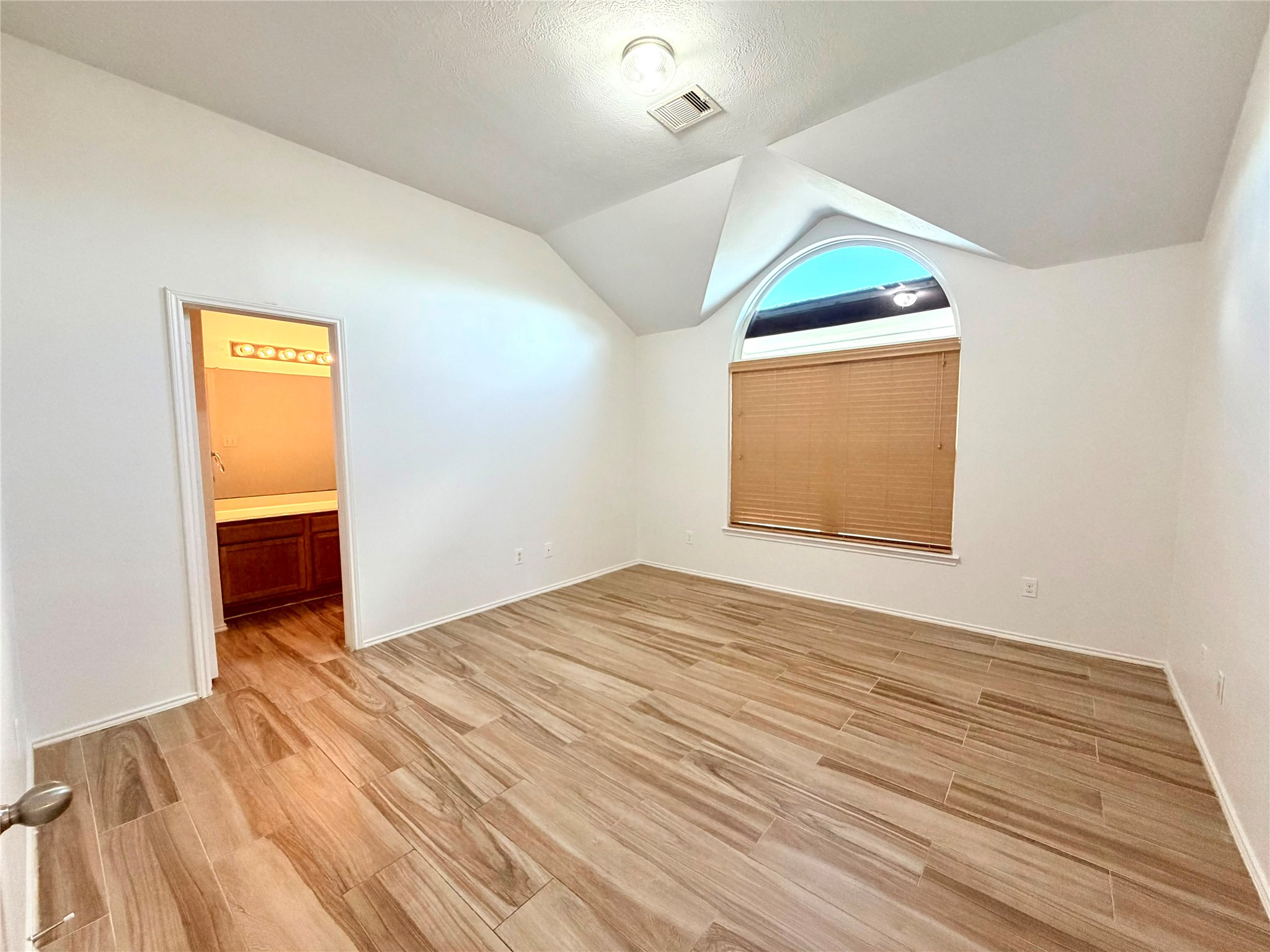 14111 Fox Creek Park Drive Property Photo 6
