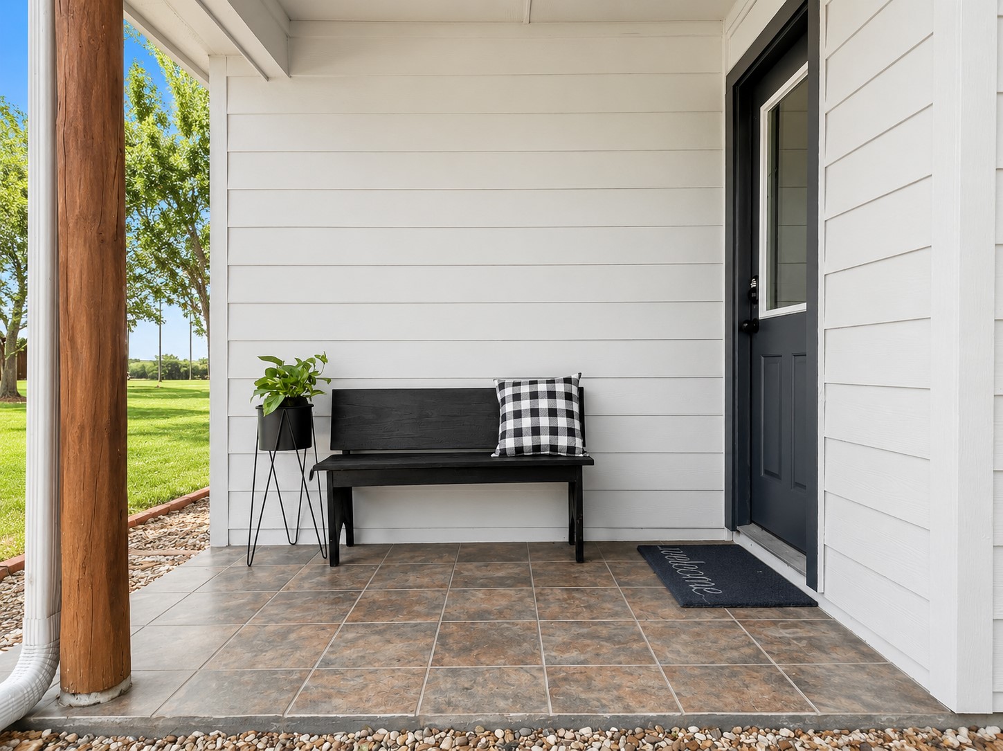 19023 Frey Road Property Photo 8