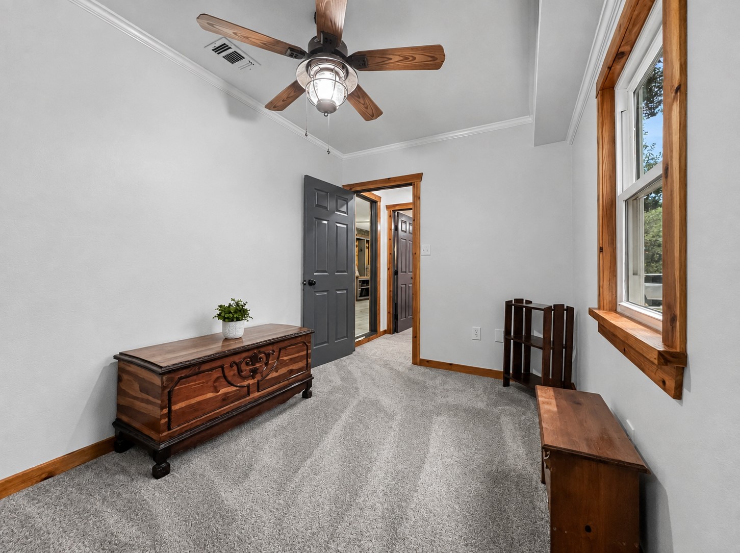 19023 Frey Road Property Photo 11