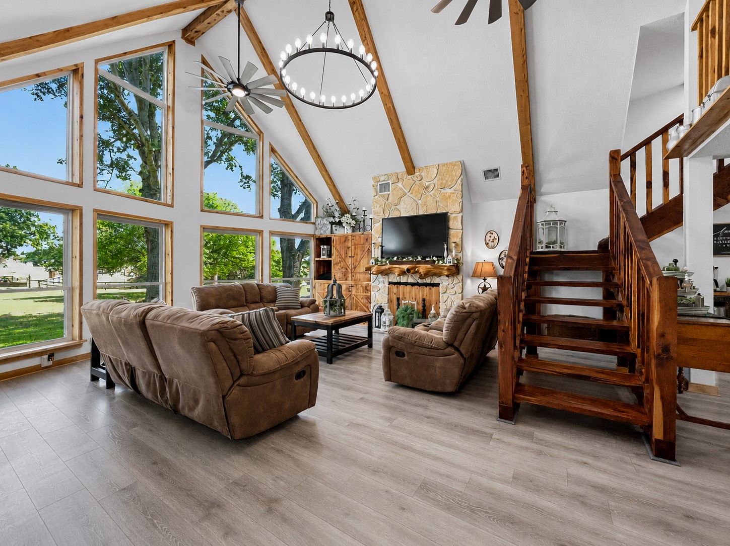 19023 Frey Road Property Photo 13