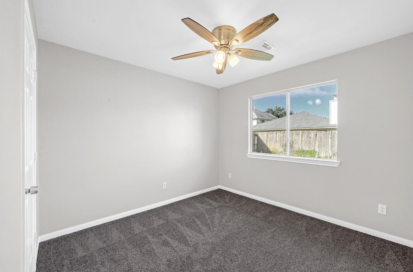 4018 Floral Way Court Property Photo 15