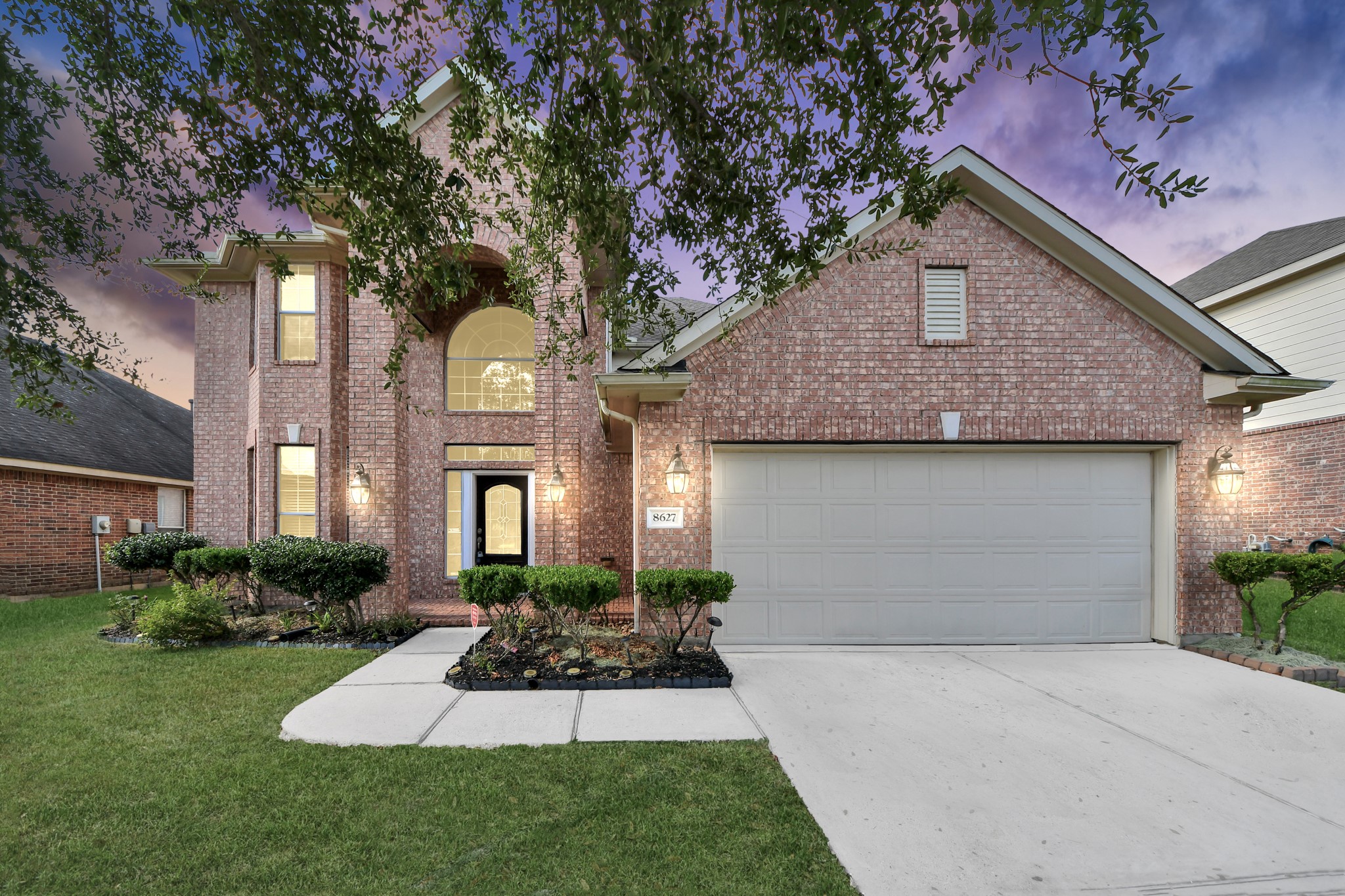 8627 Sweet Pasture Drive Property Photo 2
