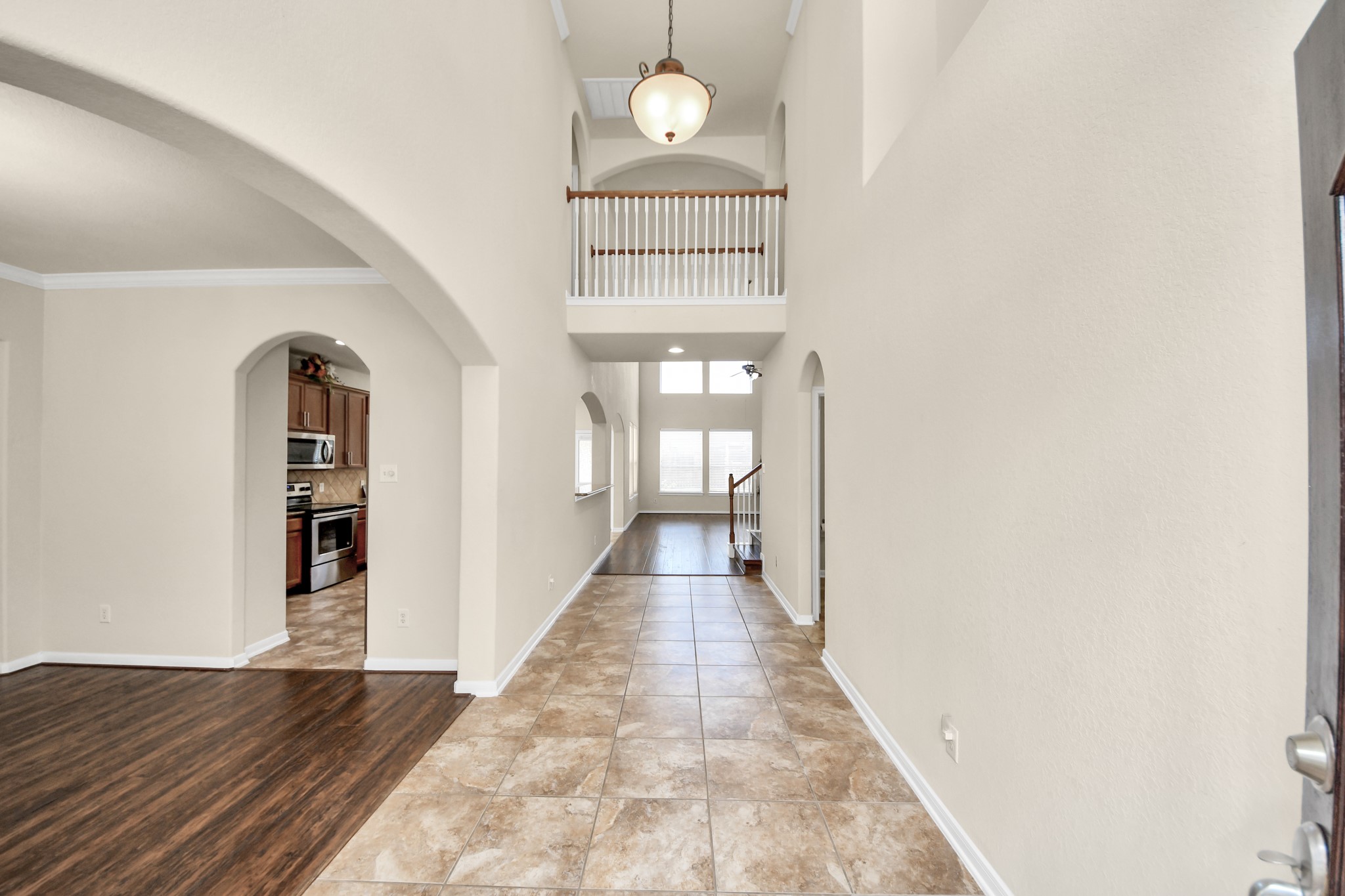 8627 Sweet Pasture Drive Property Photo 4