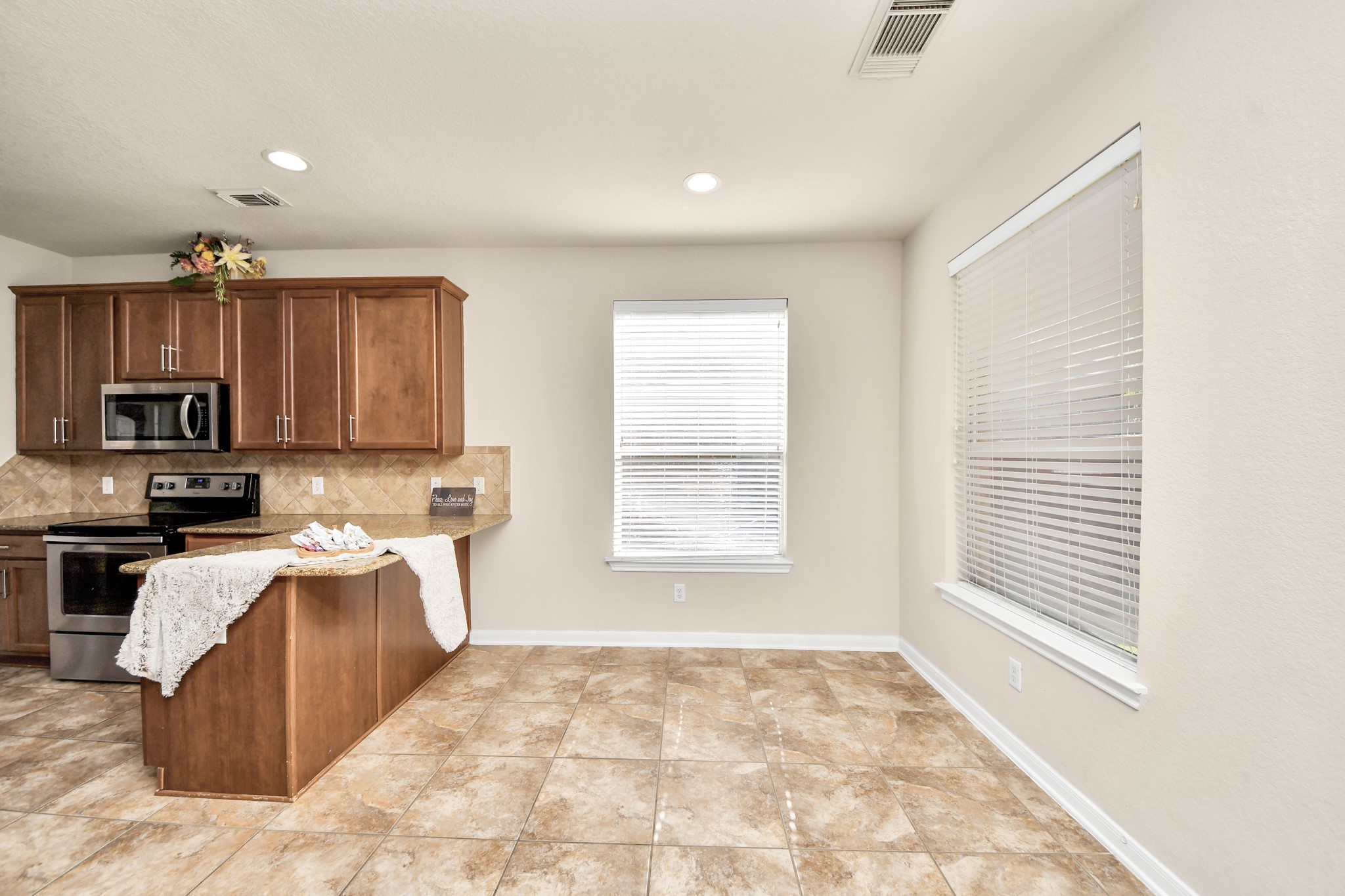 8627 Sweet Pasture Drive Property Photo 13
