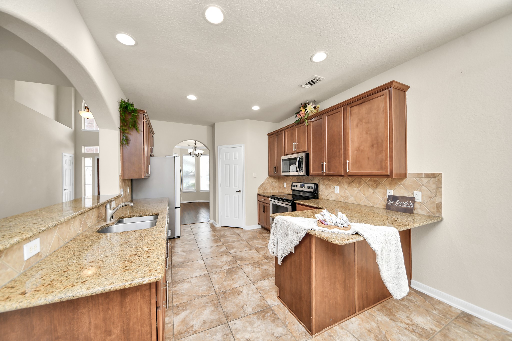 8627 Sweet Pasture Drive Property Photo 15
