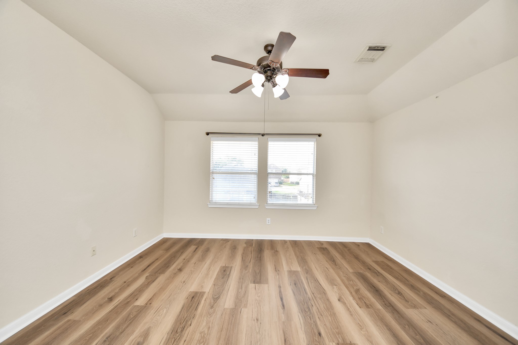 8627 Sweet Pasture Drive Property Photo 26