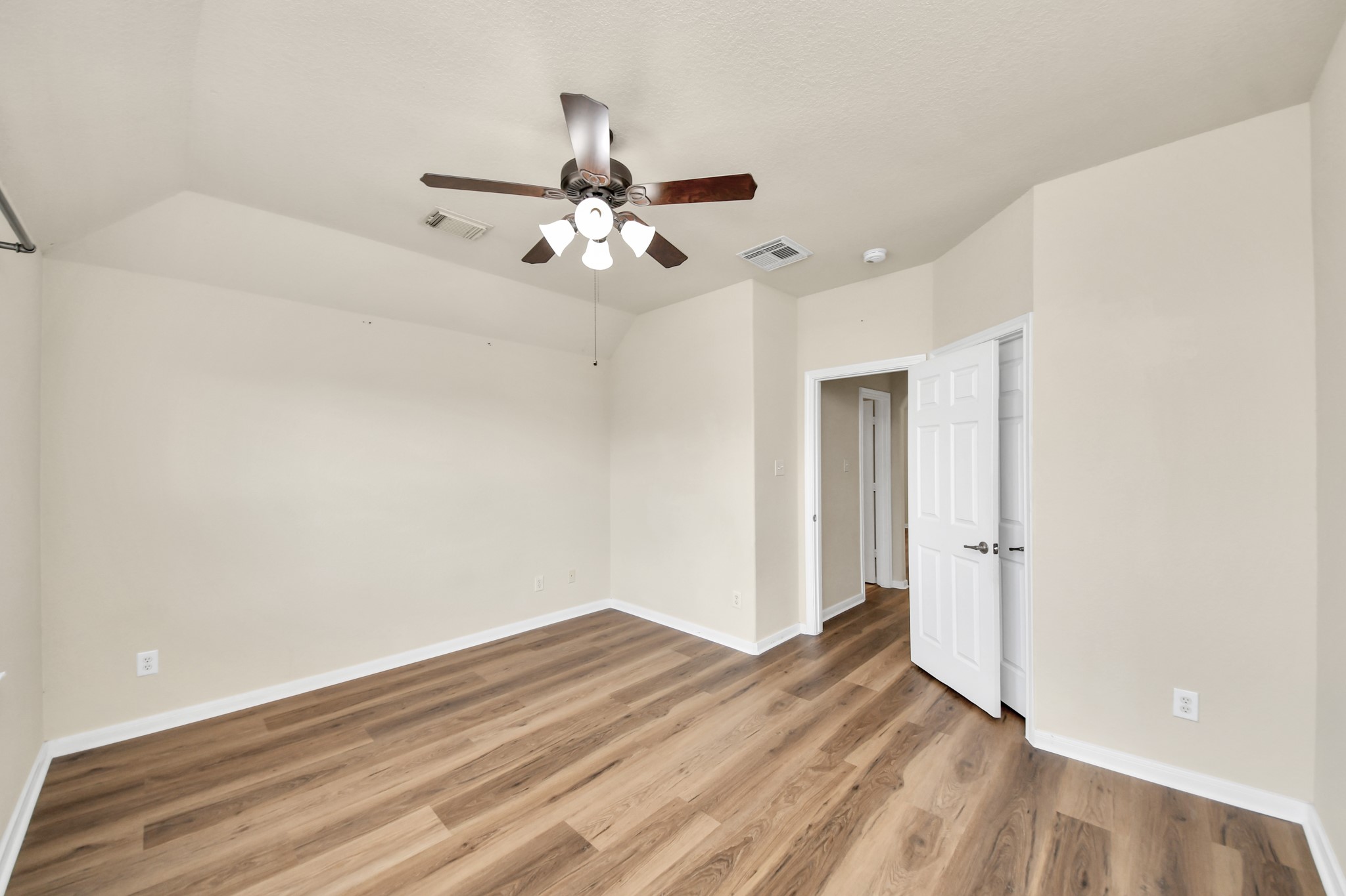 8627 Sweet Pasture Drive Property Photo 27