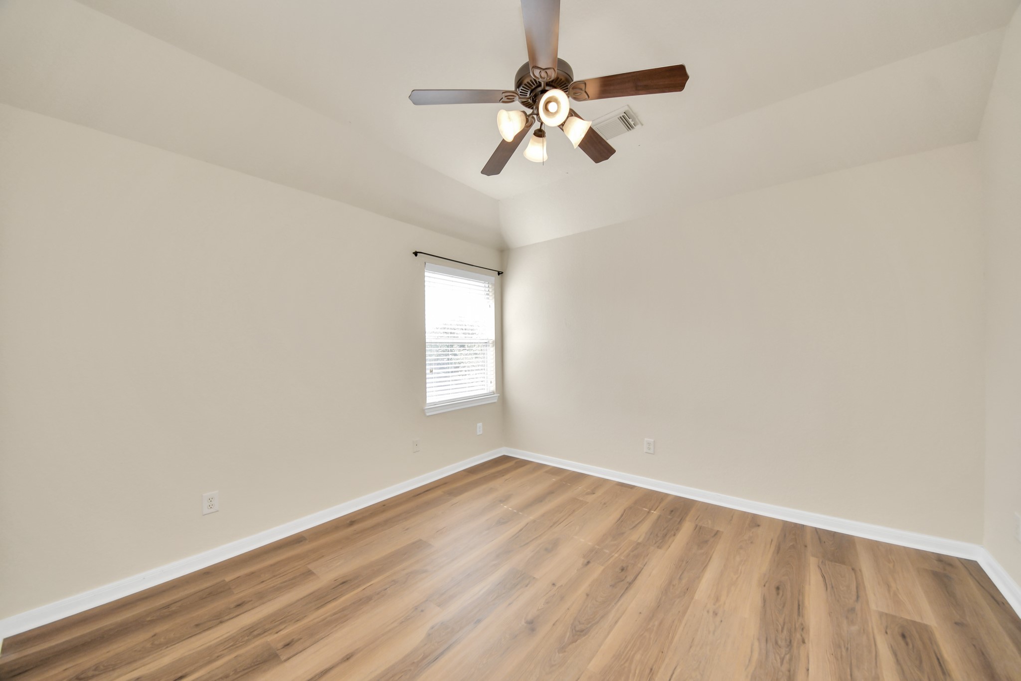 8627 Sweet Pasture Drive Property Photo 29