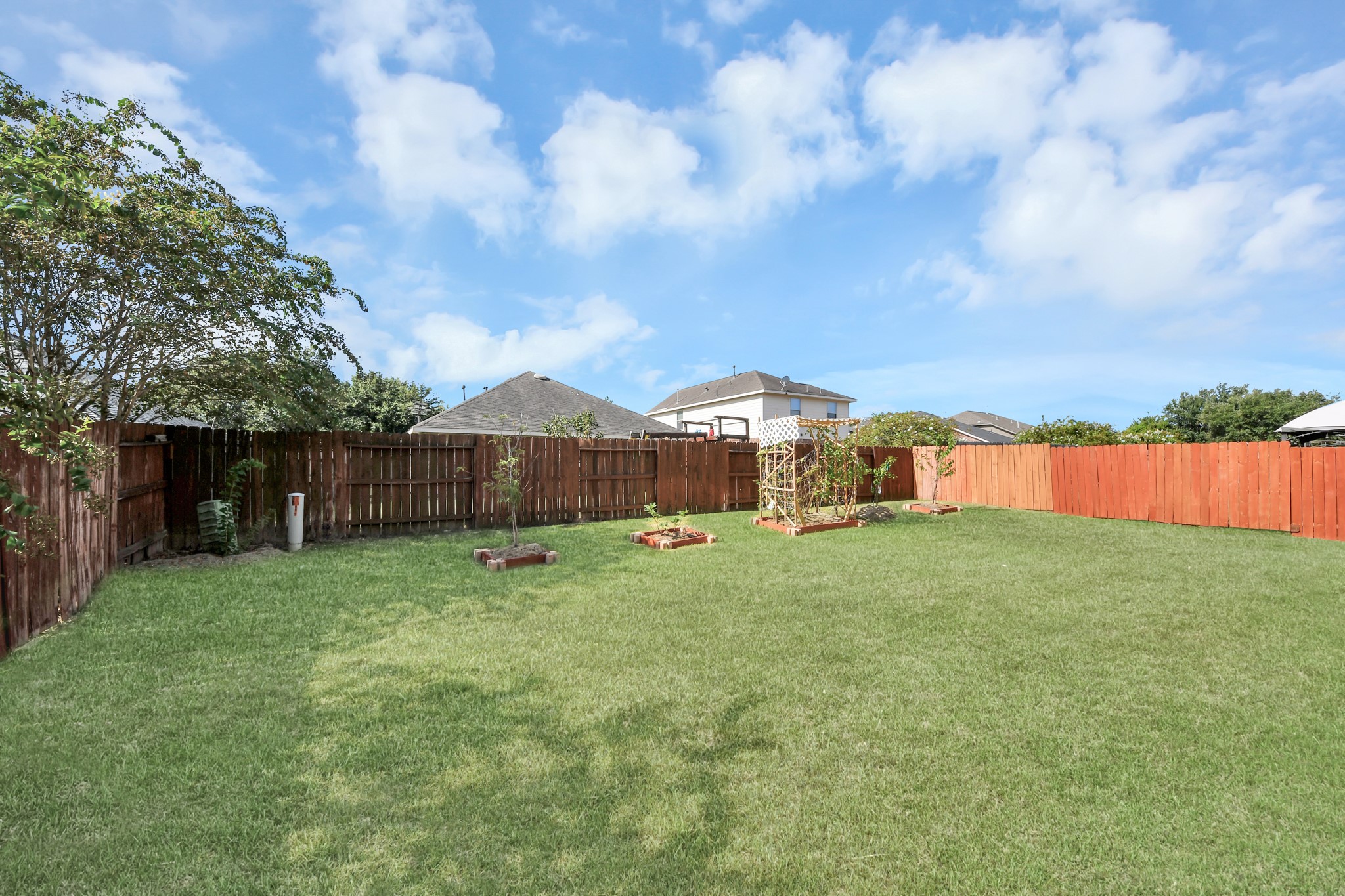8627 Sweet Pasture Drive Property Photo 40