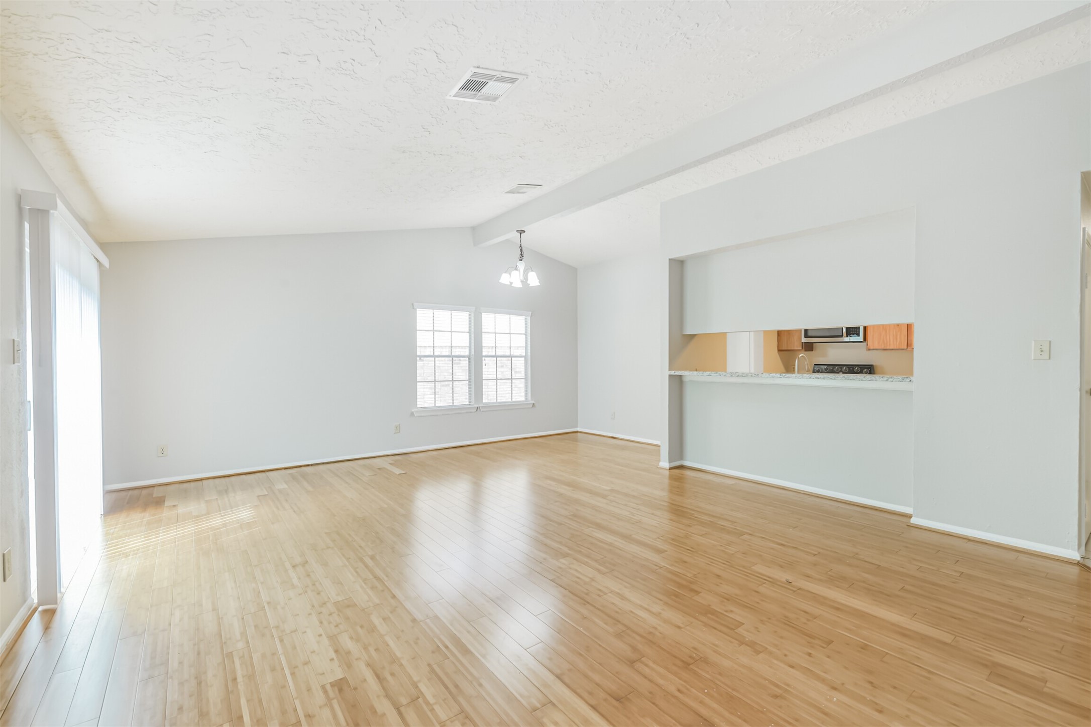 56 Fallshire Drive Property Photo 7