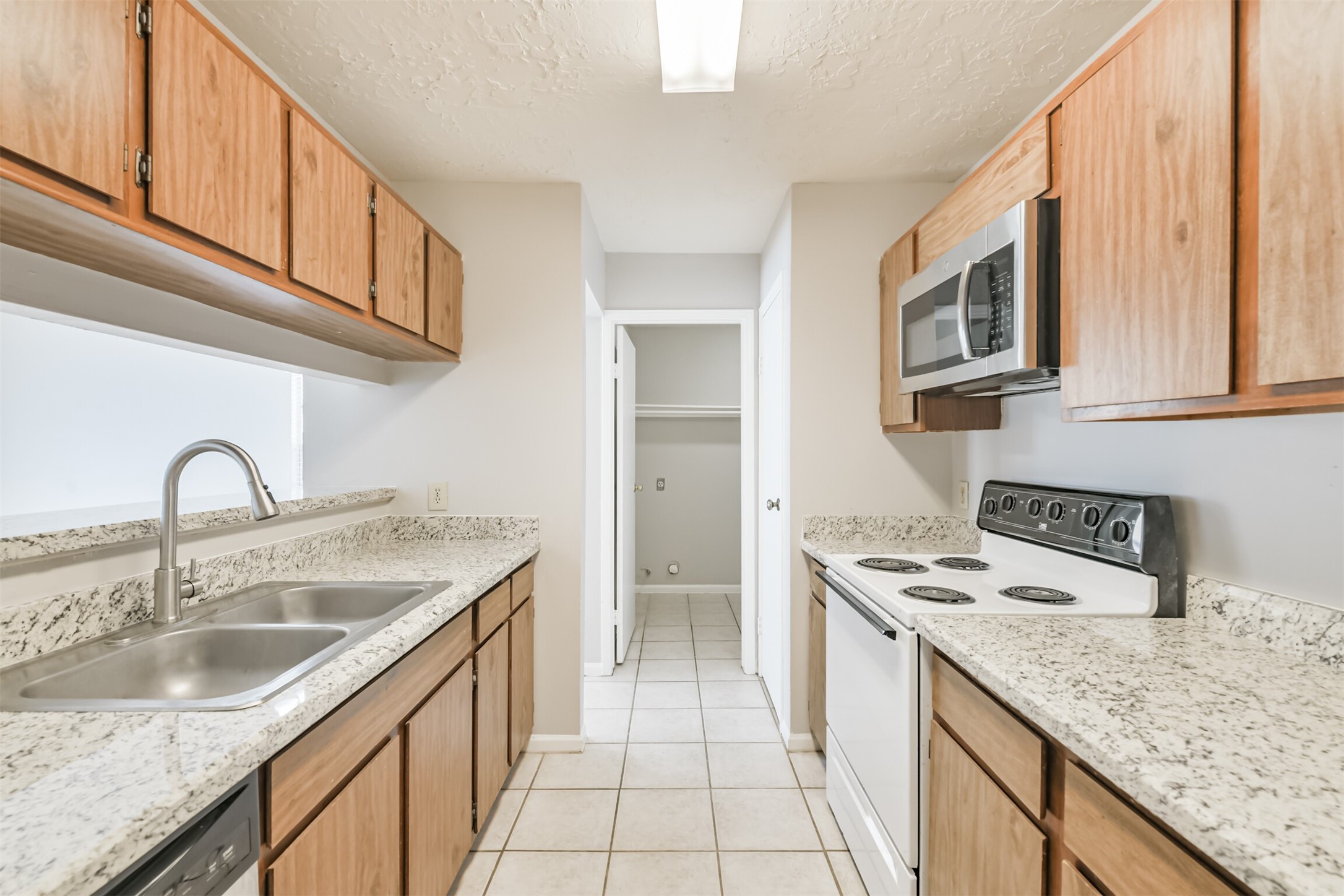 56 Fallshire Drive Property Photo 10