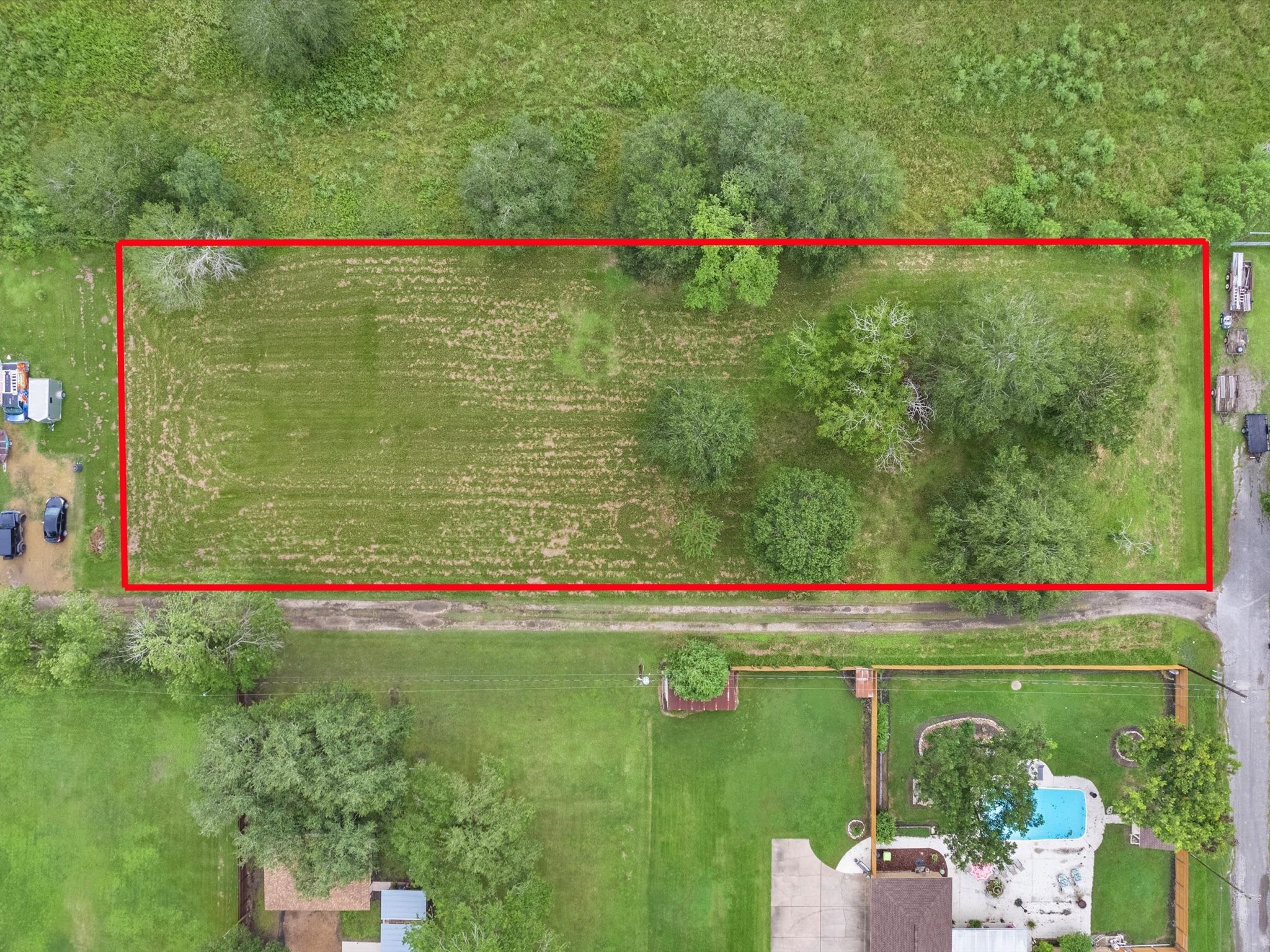 2504 Kneitz Street Property Photo 2