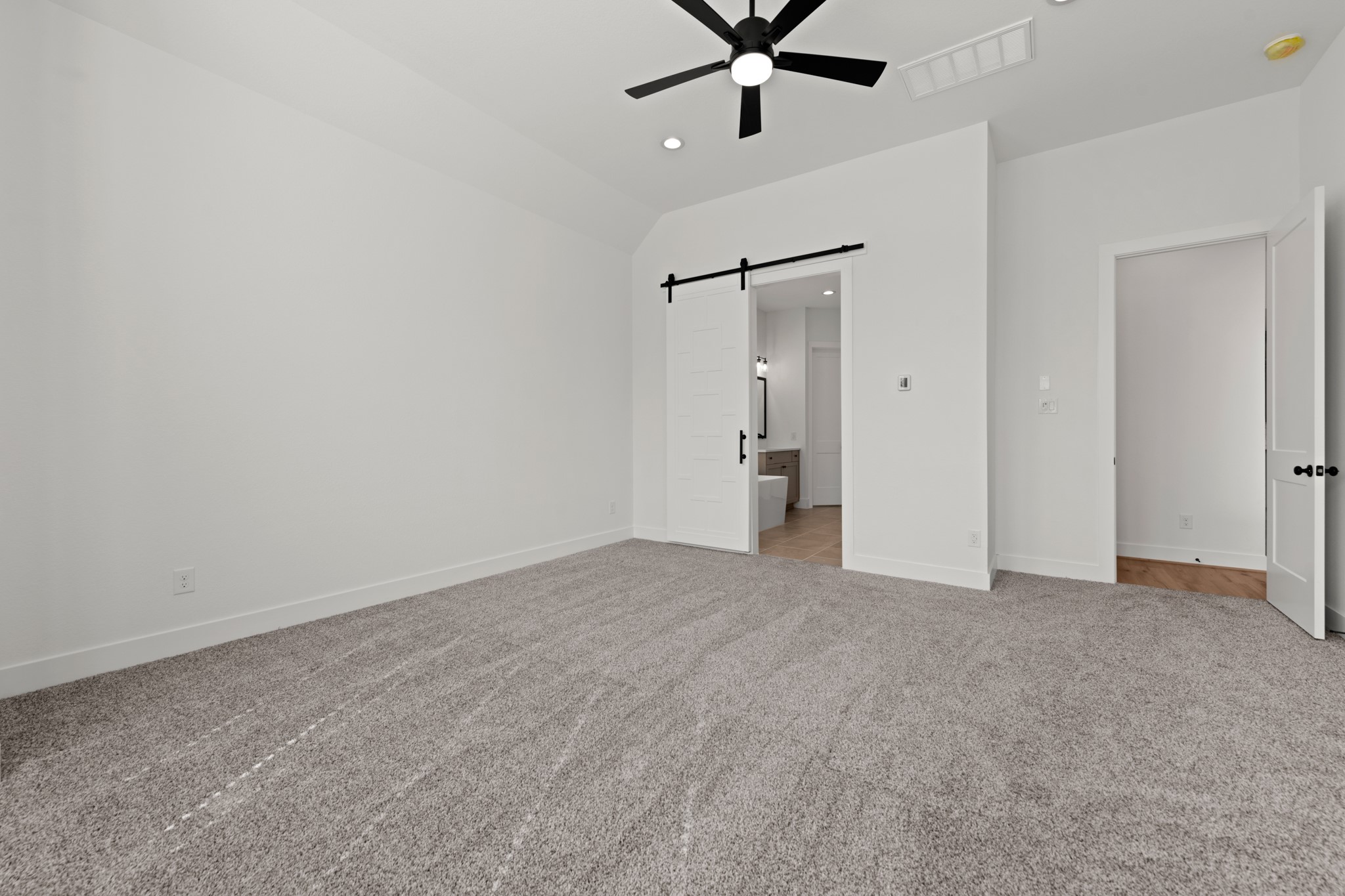 511 Blue River Trail Property Photo 18