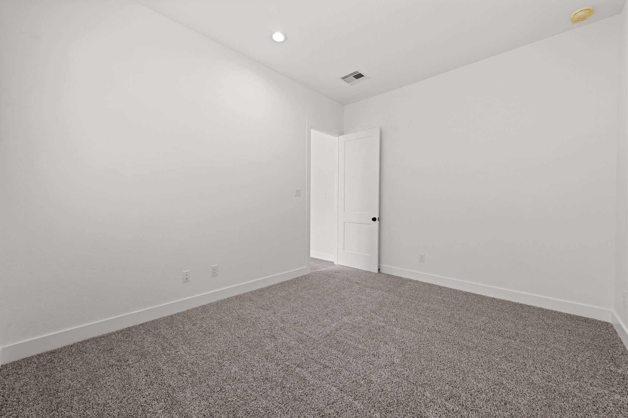 511 Blue River Trail Property Photo 24
