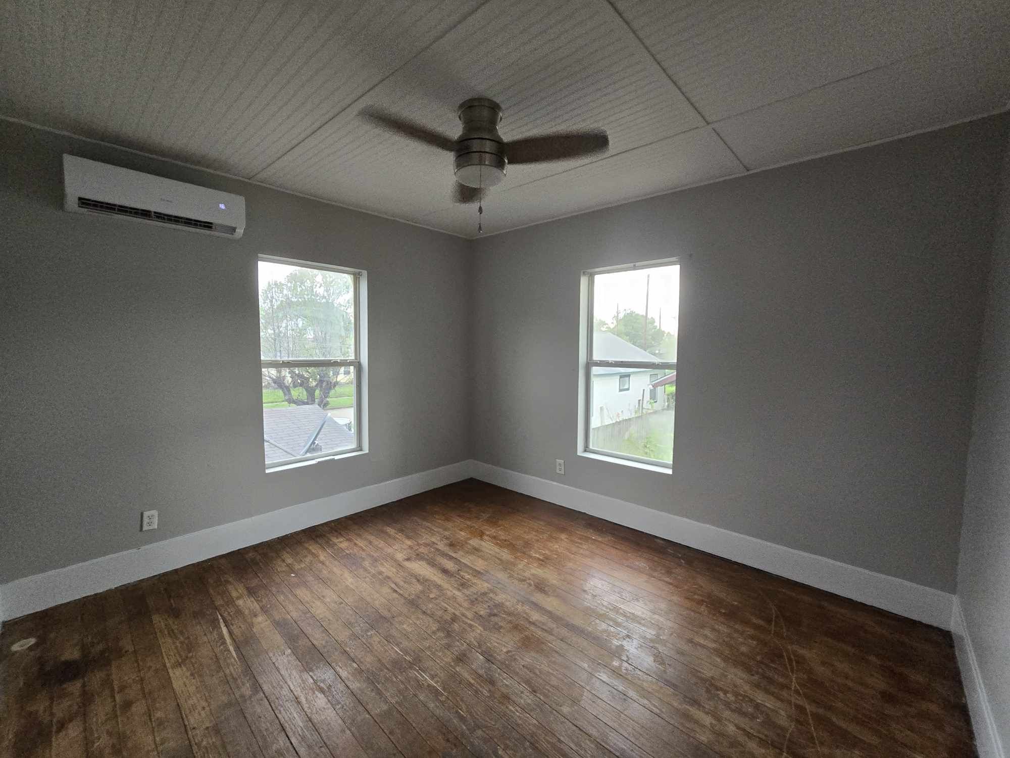 3125 Illinois Street Property Photo 24