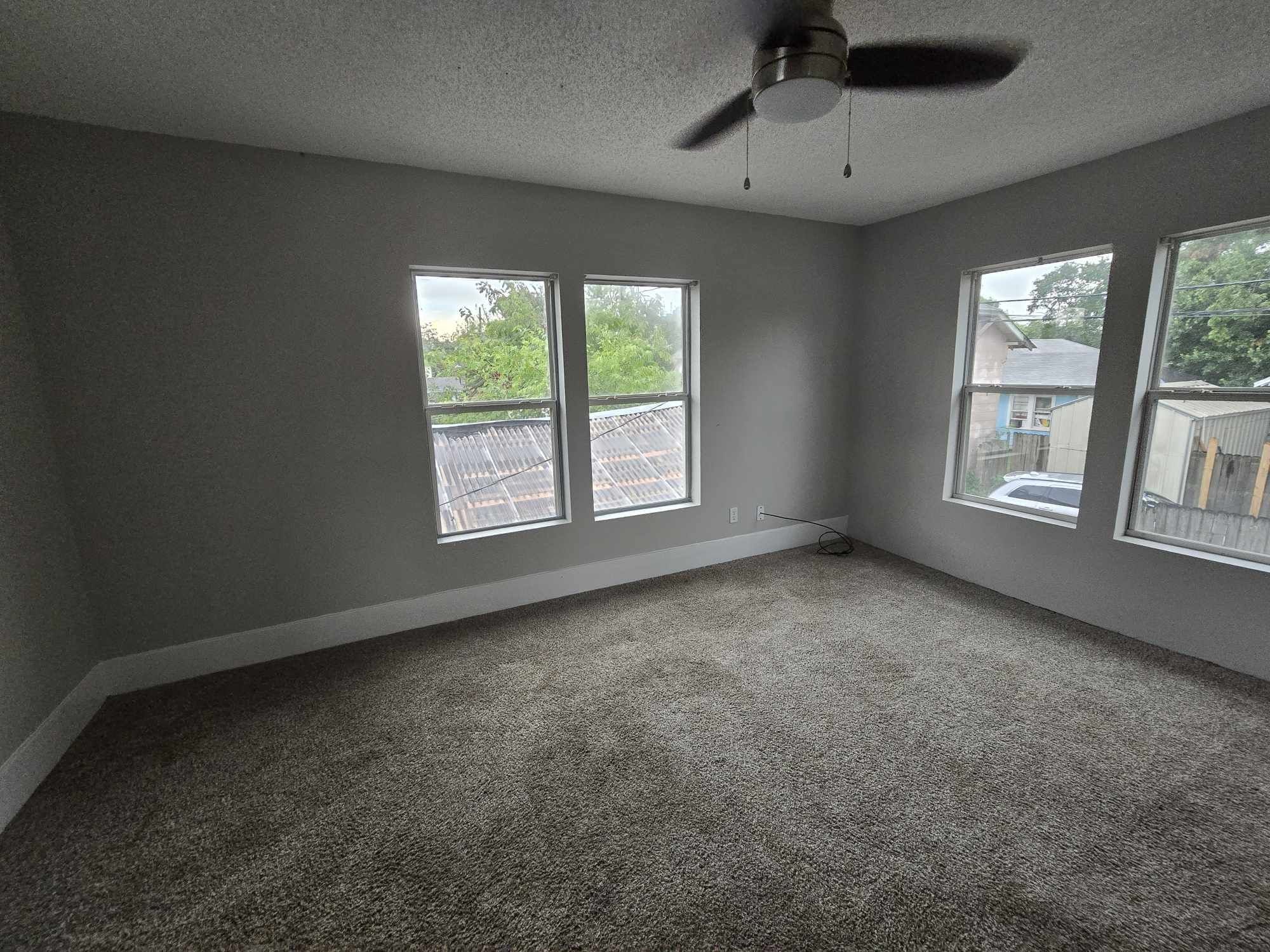 3125 Illinois Street Property Photo 25