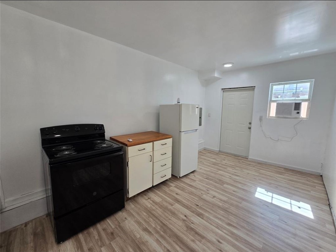 3125 Illinois Street Property Photo 28