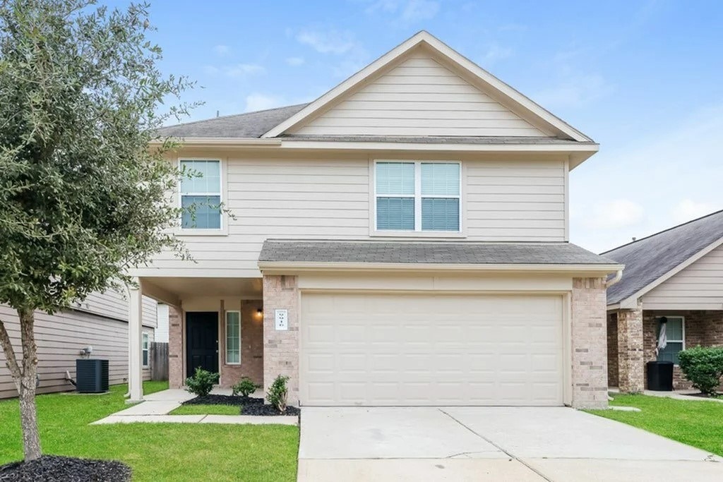 9910 Piave Drive Property Photo 1