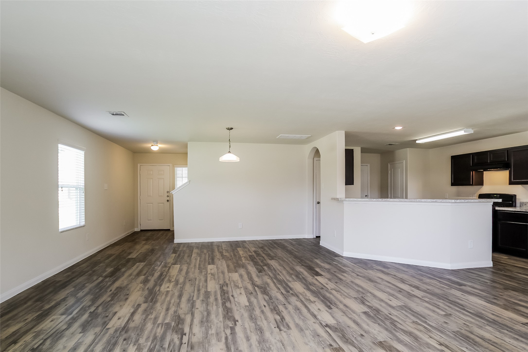 9910 Piave Drive Property Photo 5