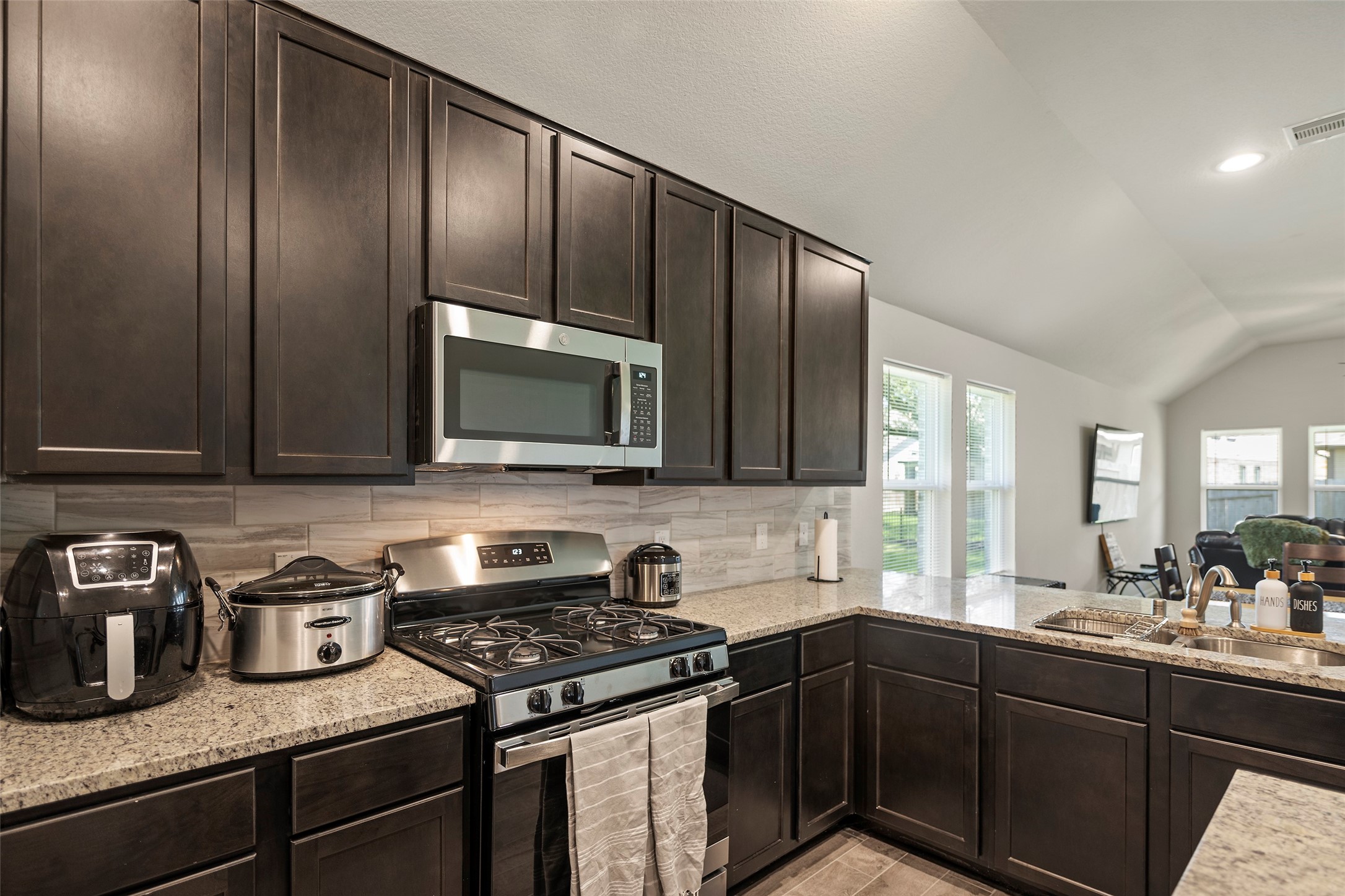11714 Glossy Oak Lane Property Photo 6