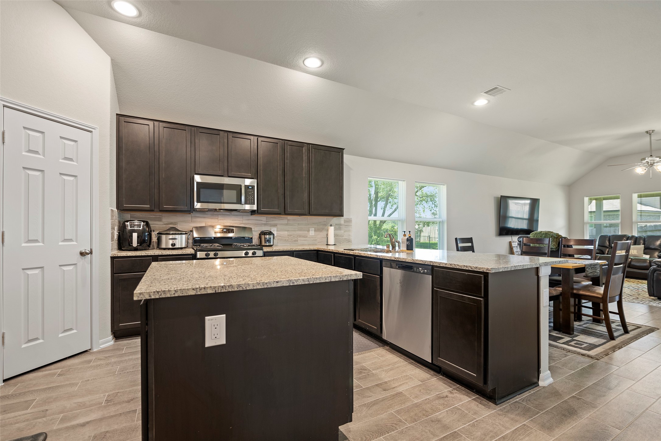 11714 Glossy Oak Lane Property Photo 7