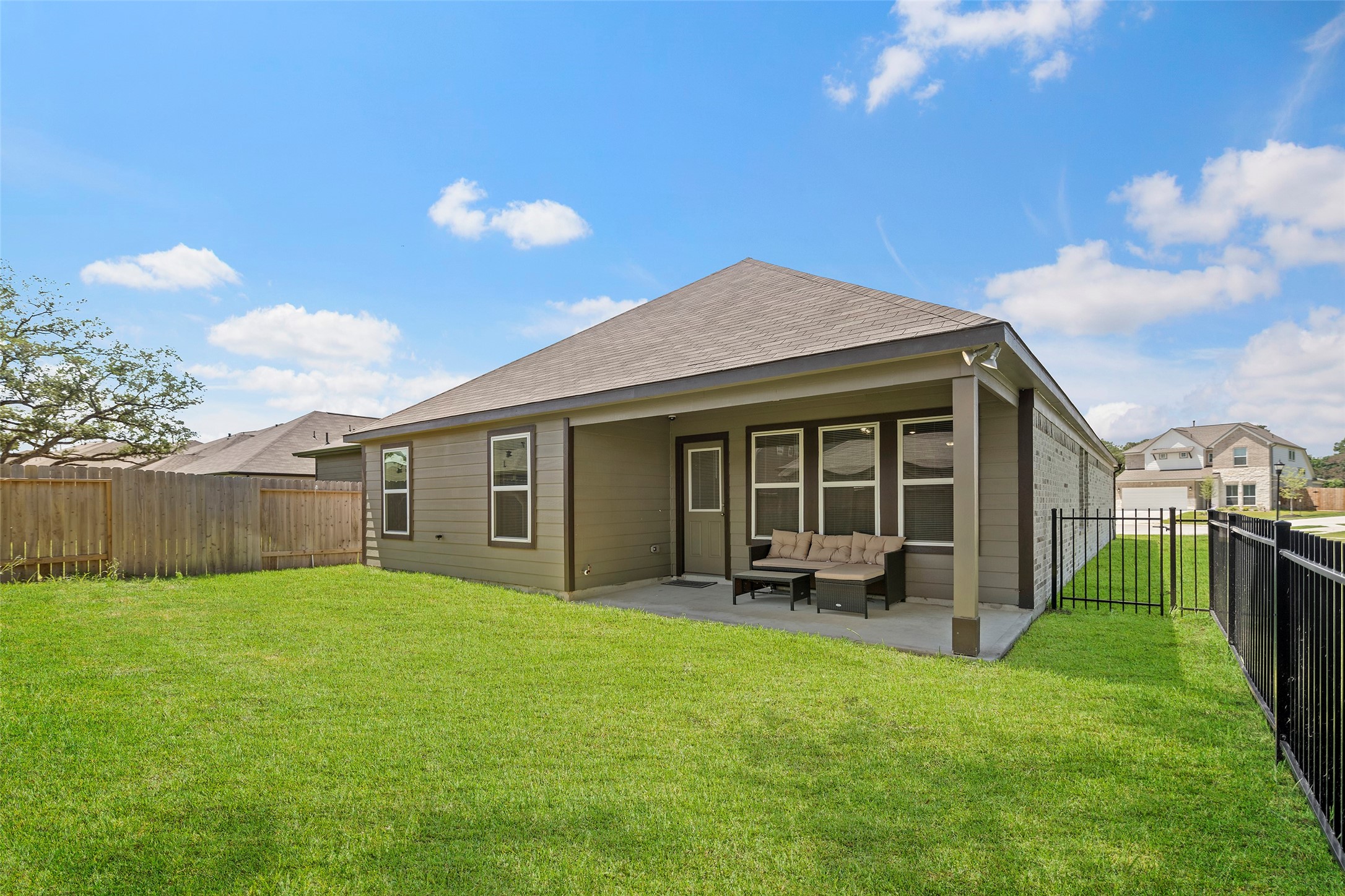 11714 Glossy Oak Lane Property Photo 20