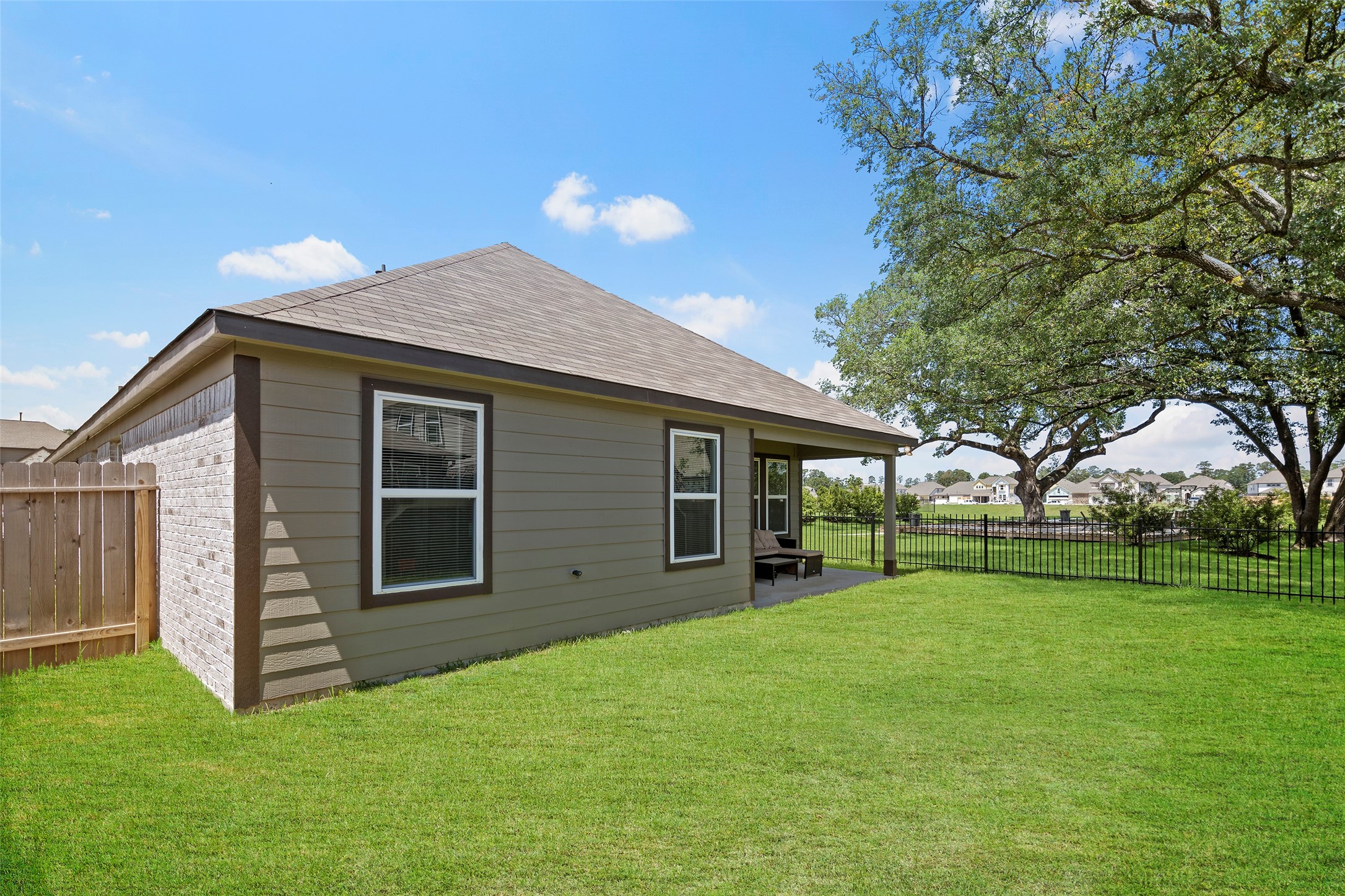 11714 Glossy Oak Lane Property Photo 21