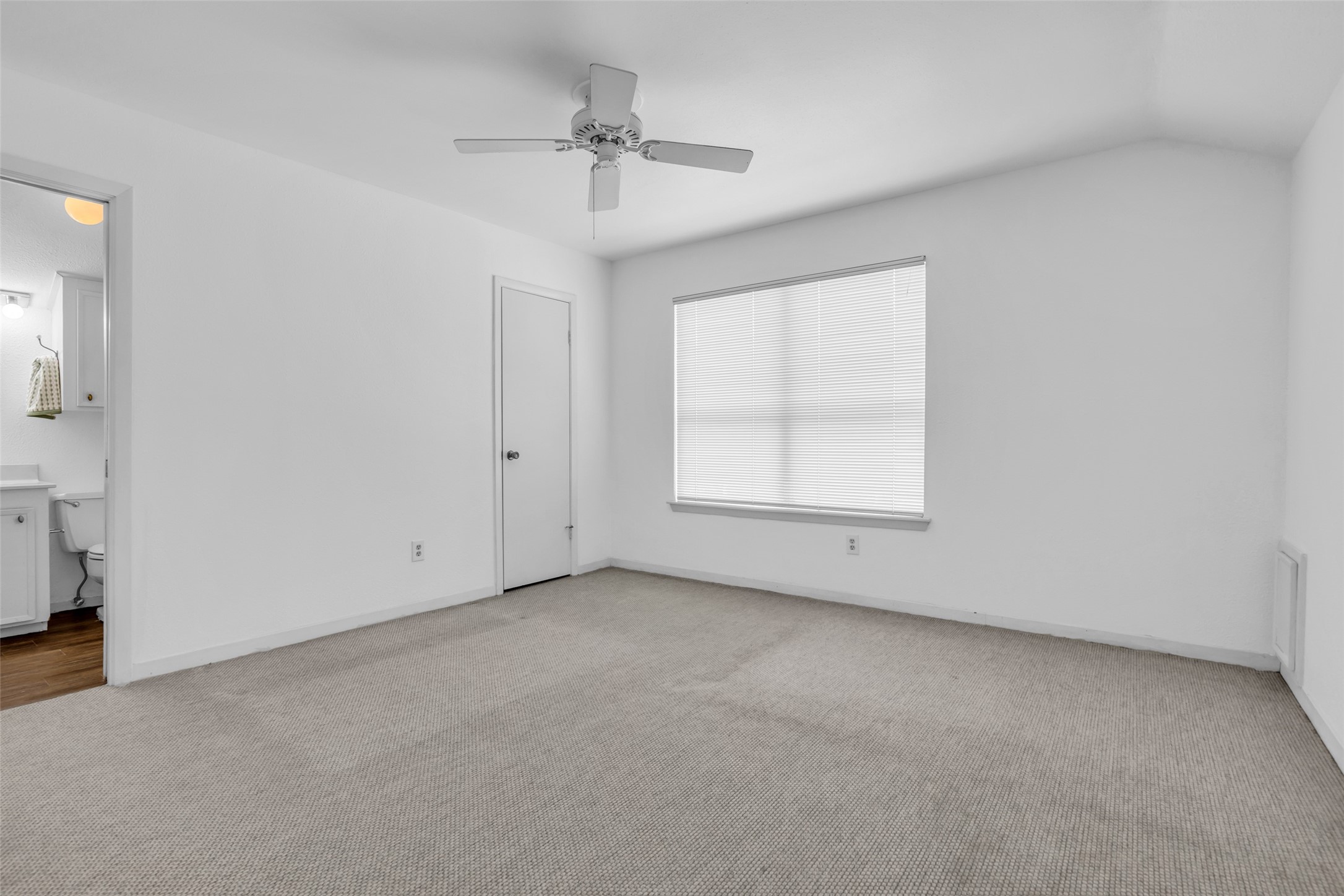 11542 Wickersham Lane Property Photo 14