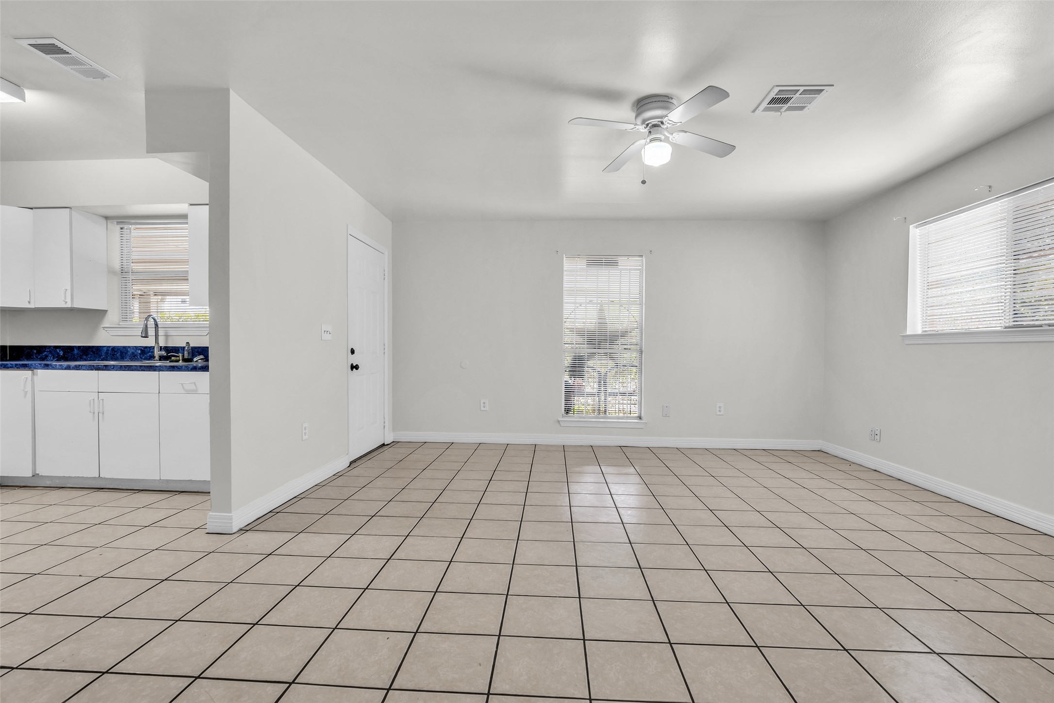 809 Brooks Street Property Photo 7