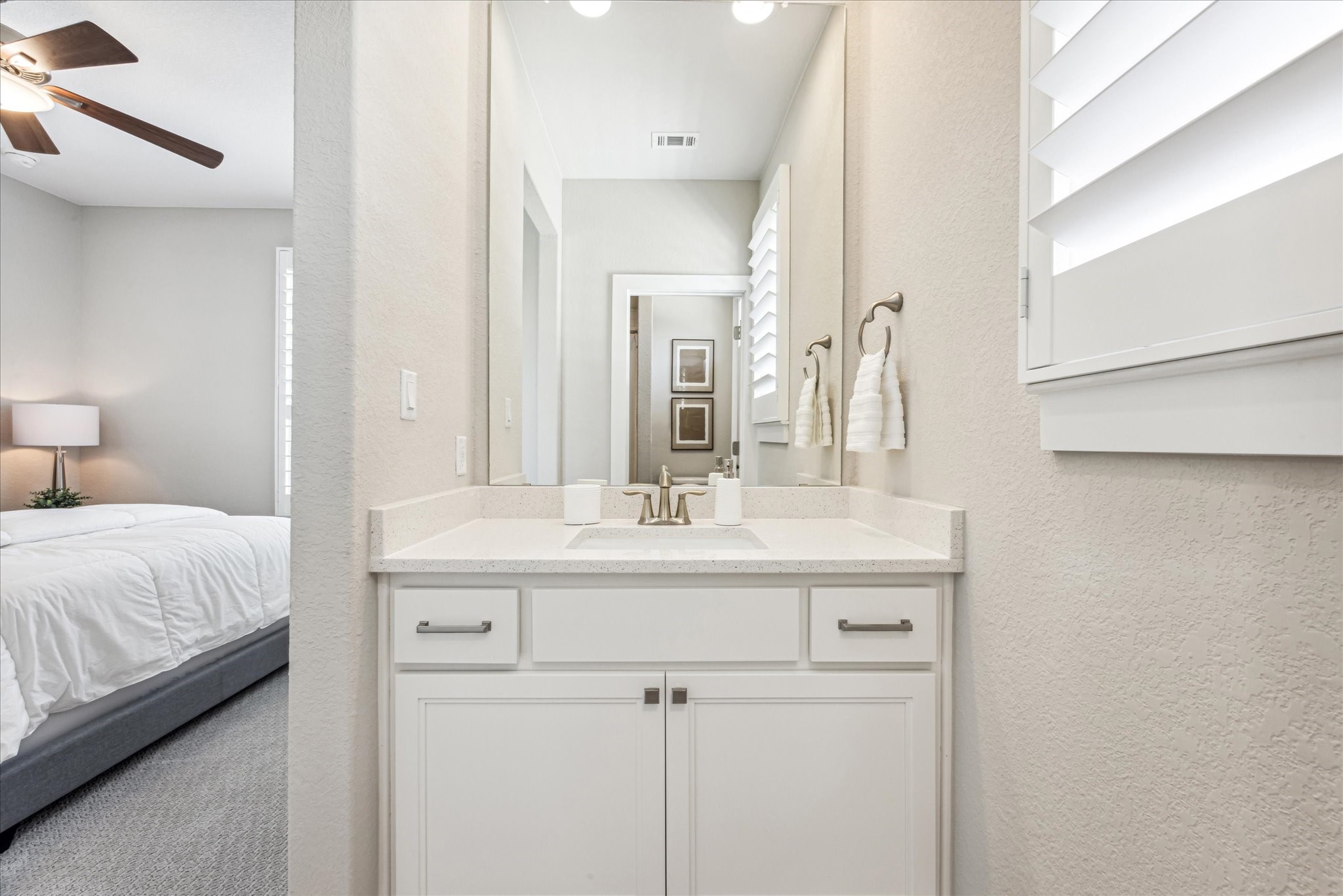 6821 Little Serenity Cove Property Photo 33