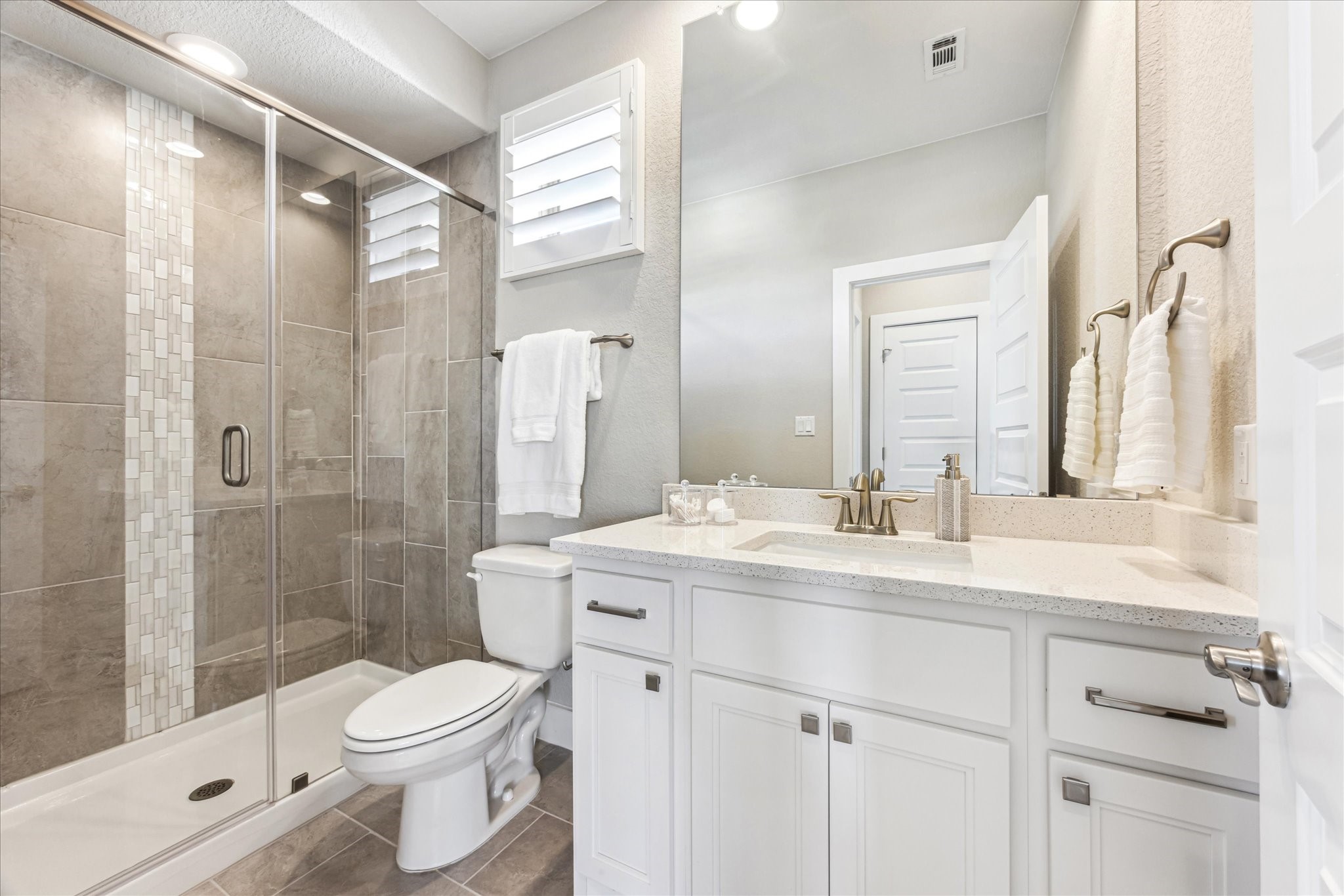 6821 Little Serenity Cove Property Photo 37