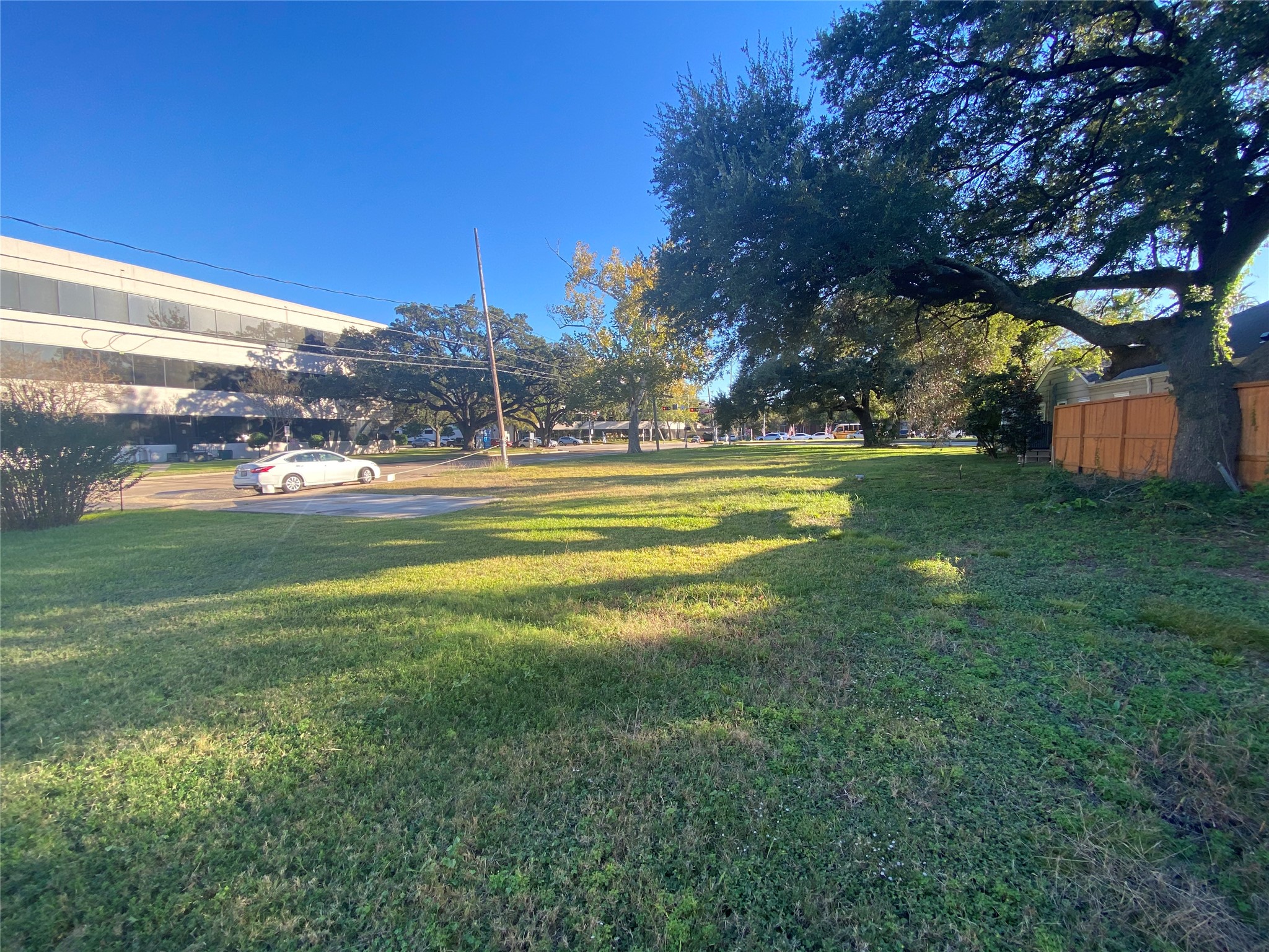 4800 Bellaire Boulevard Property Photo 2