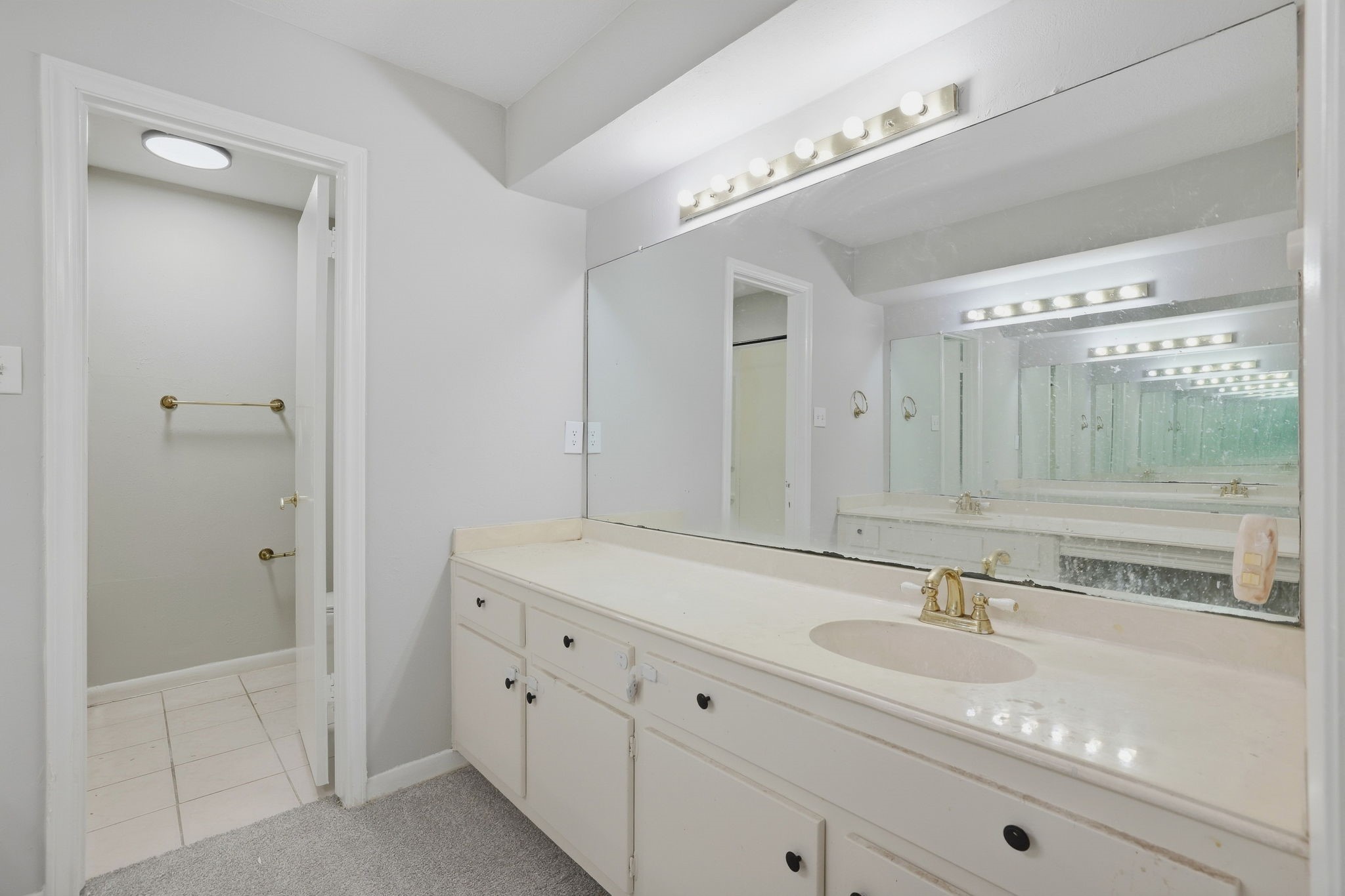 7534 Quail Meadow Drive Property Photo 6